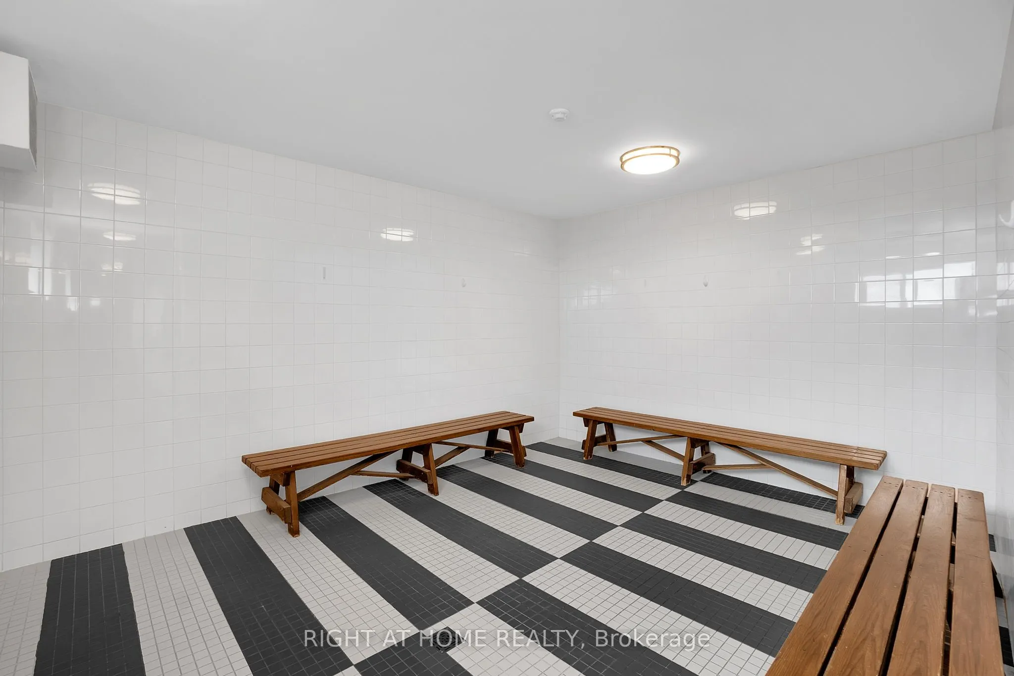360 Ridelle Avenue, #2101
