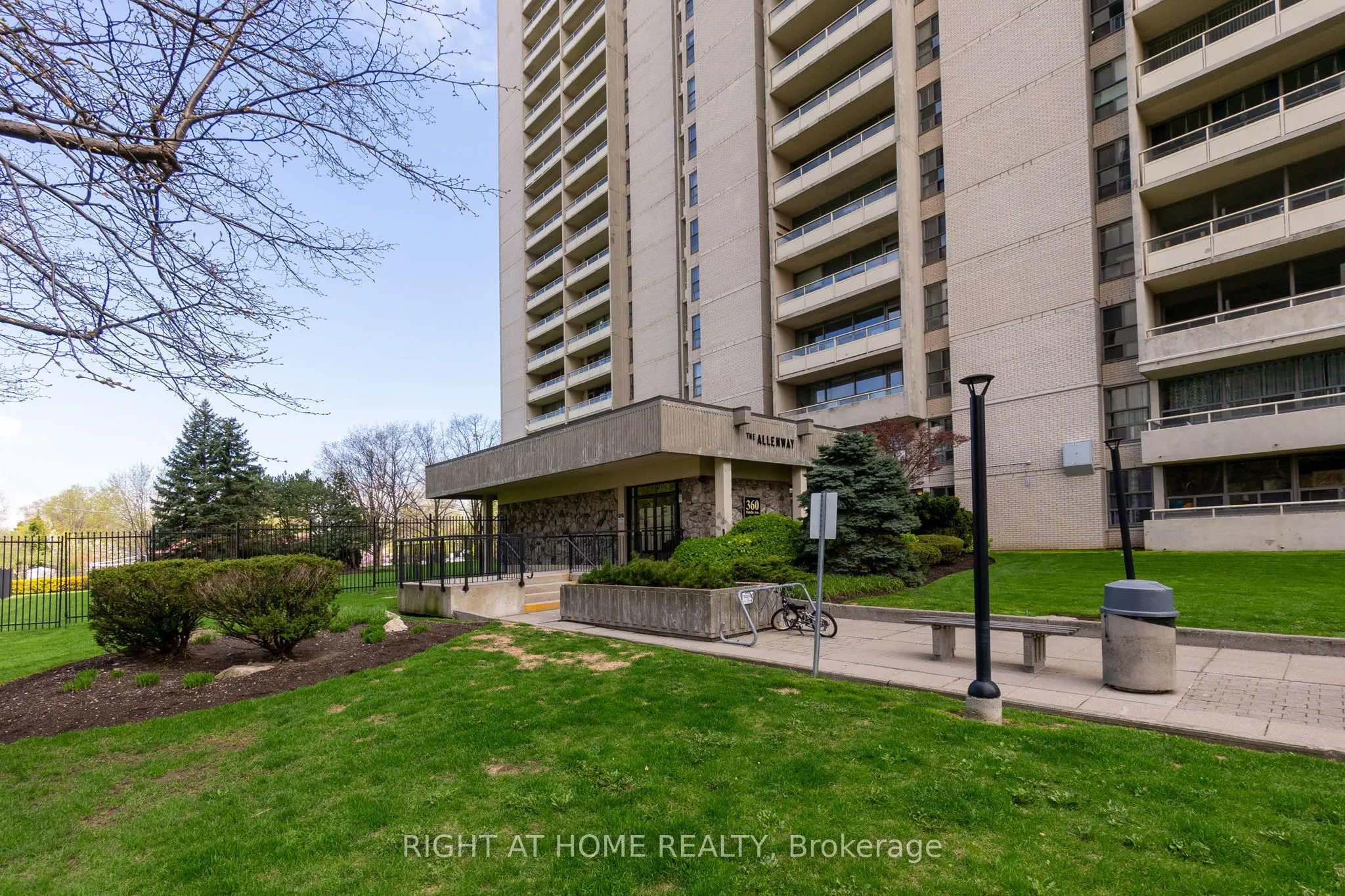 360 Ridelle Avenue, #2101