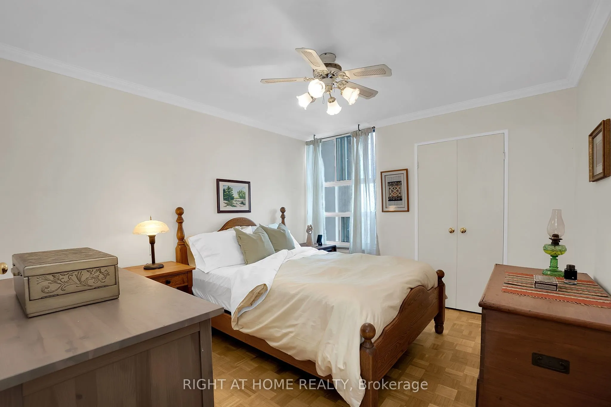 360 Ridelle Avenue, #2101