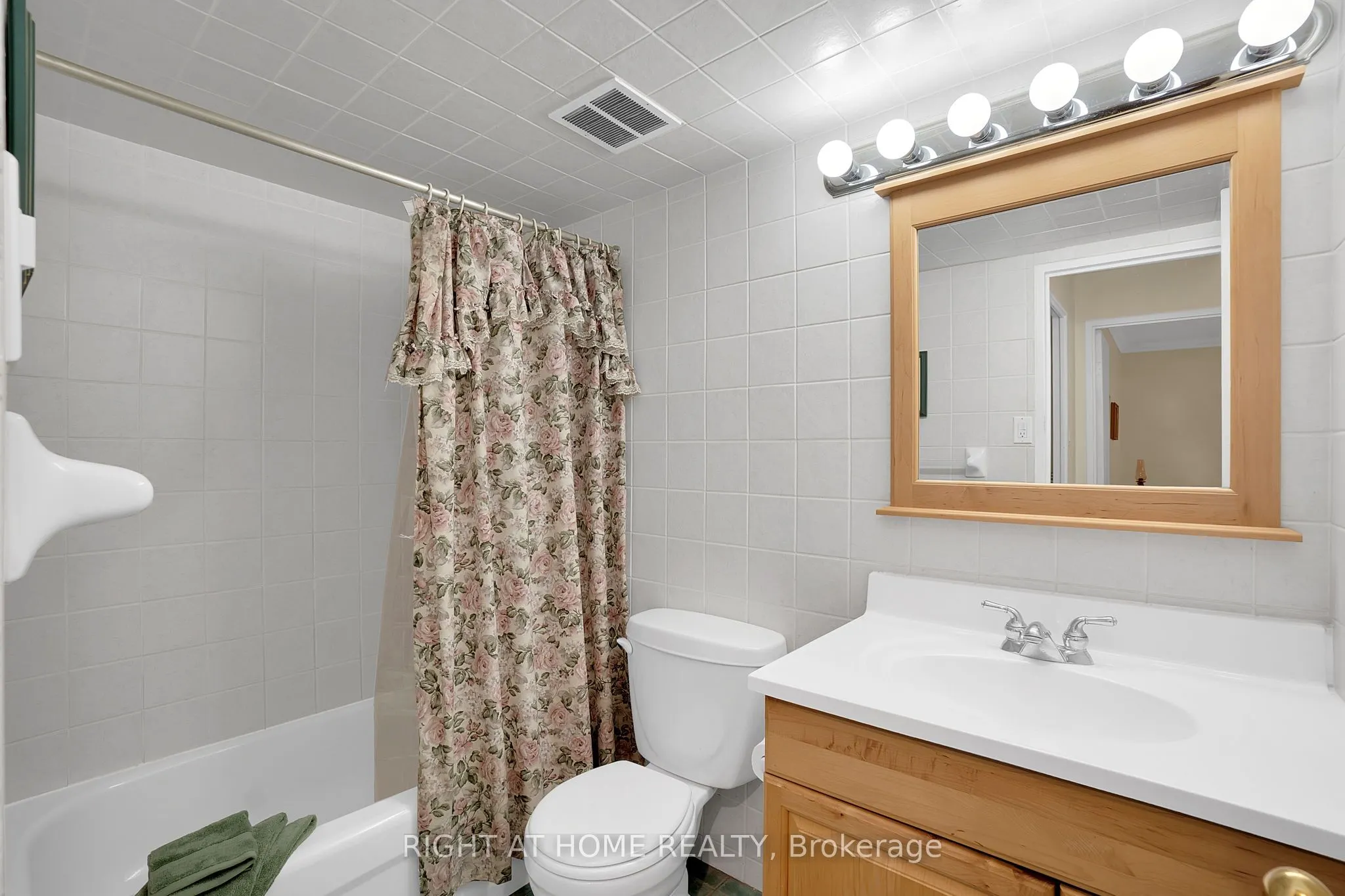 360 Ridelle Avenue, #2101