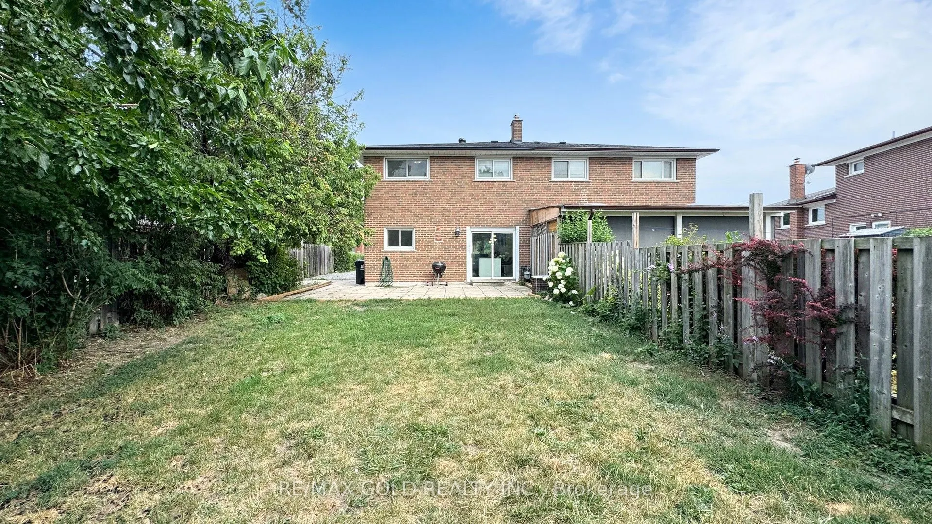 28 Navenby Crescent
