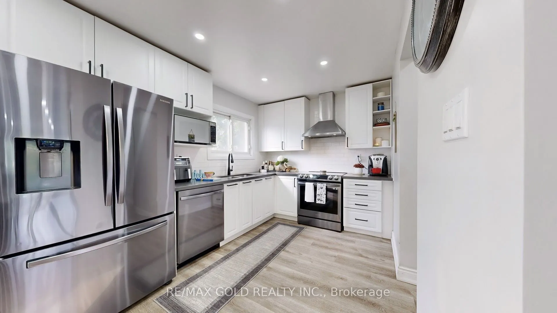 28 Navenby Crescent