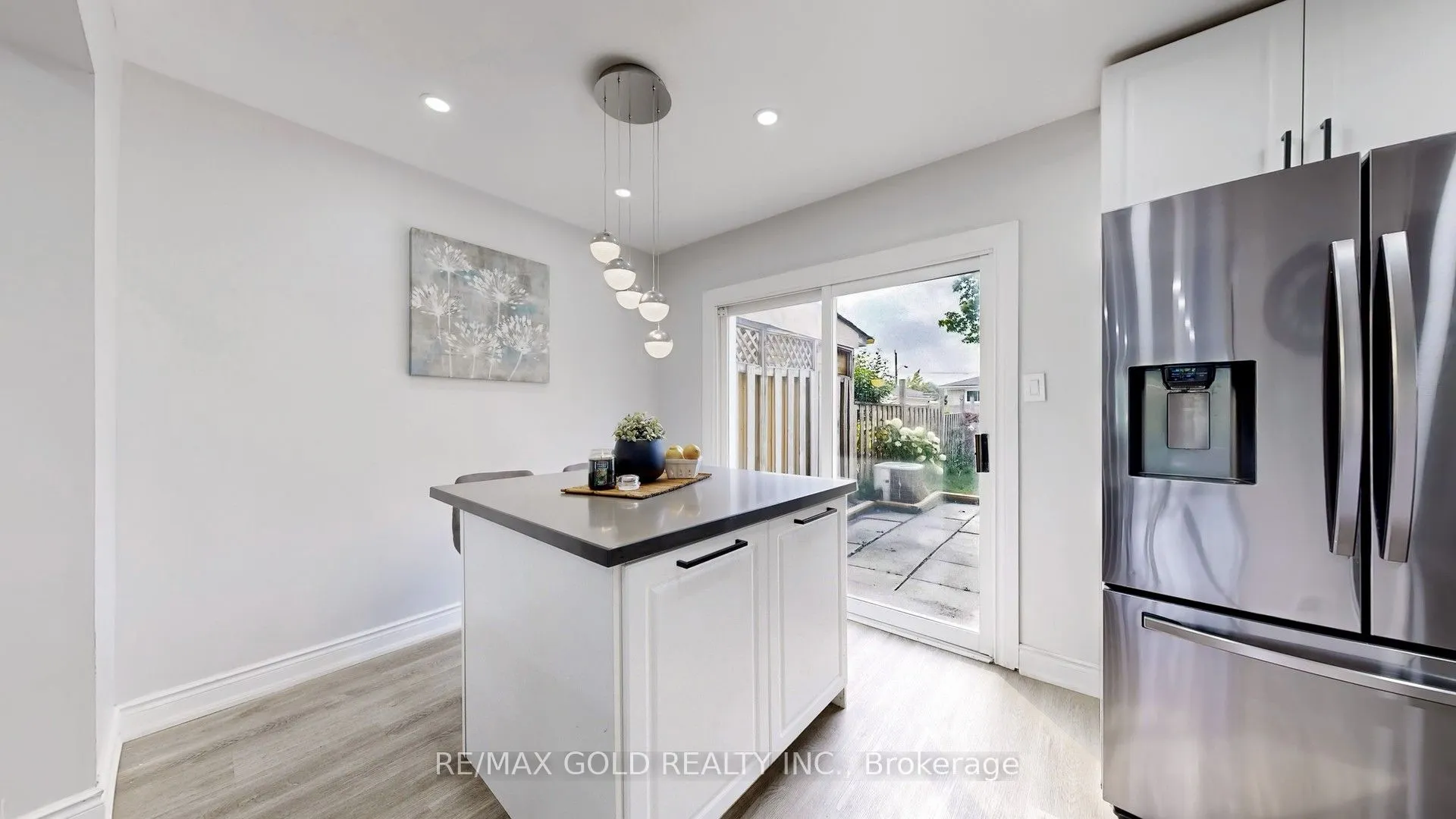 28 Navenby Crescent