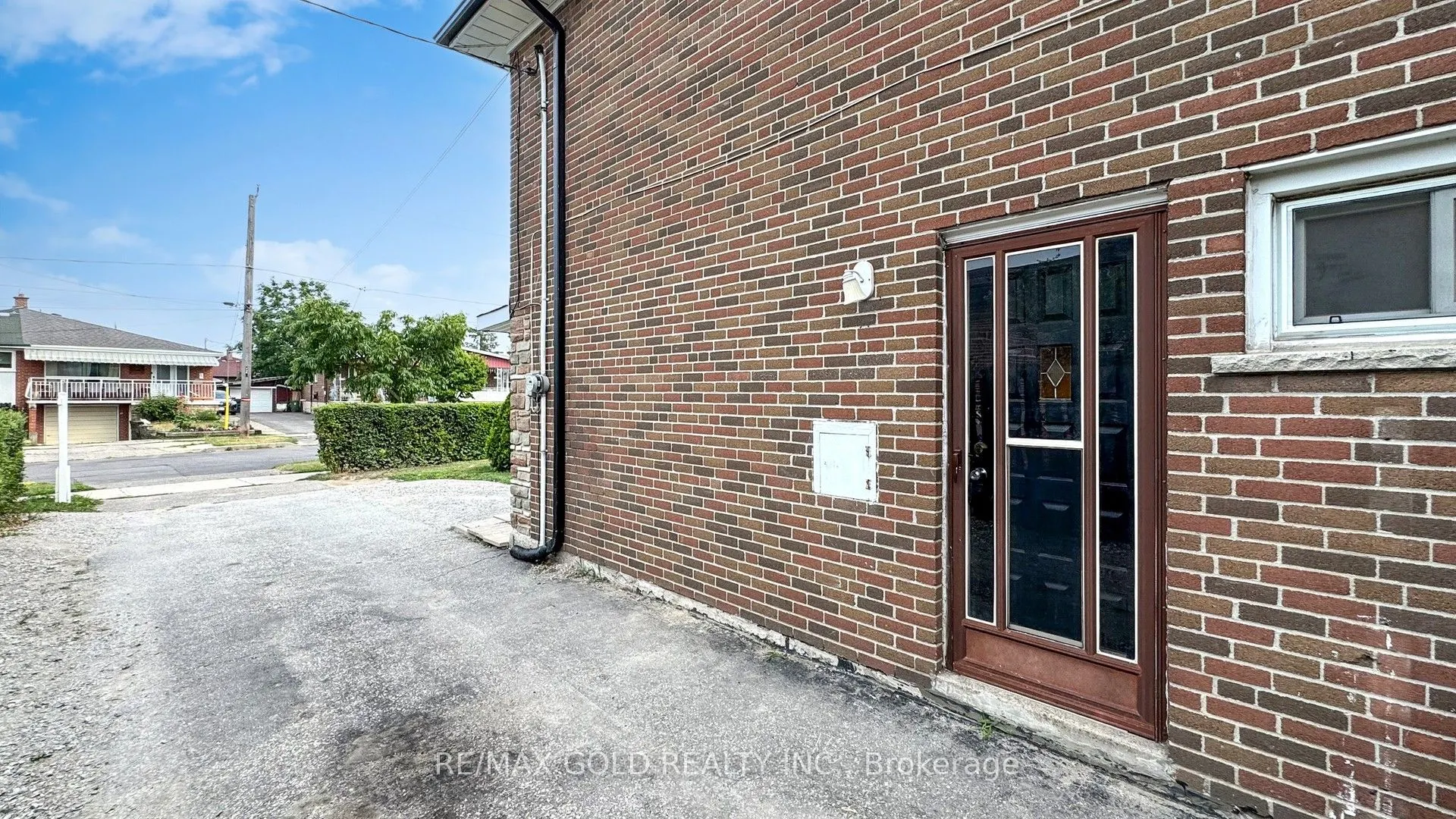28 Navenby Crescent