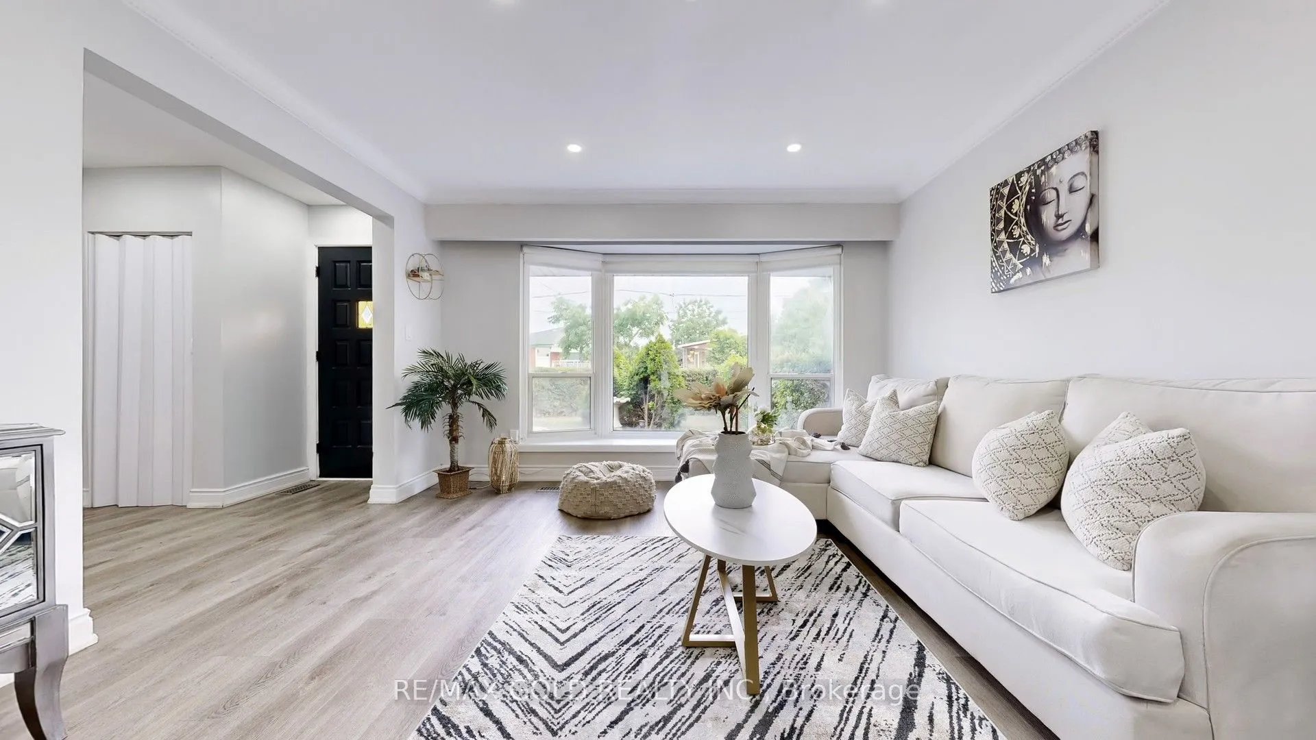 28 Navenby Crescent