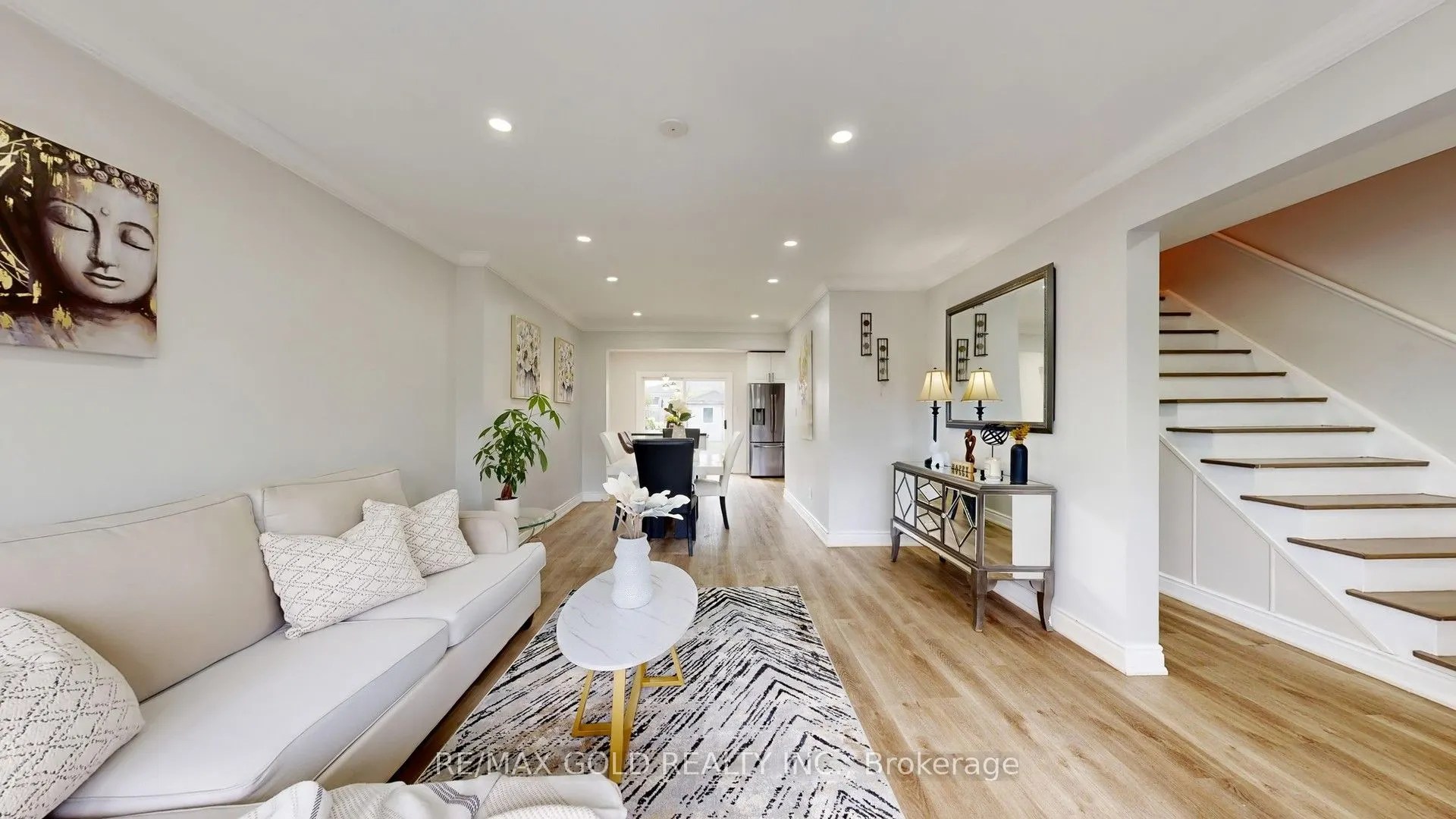 28 Navenby Crescent