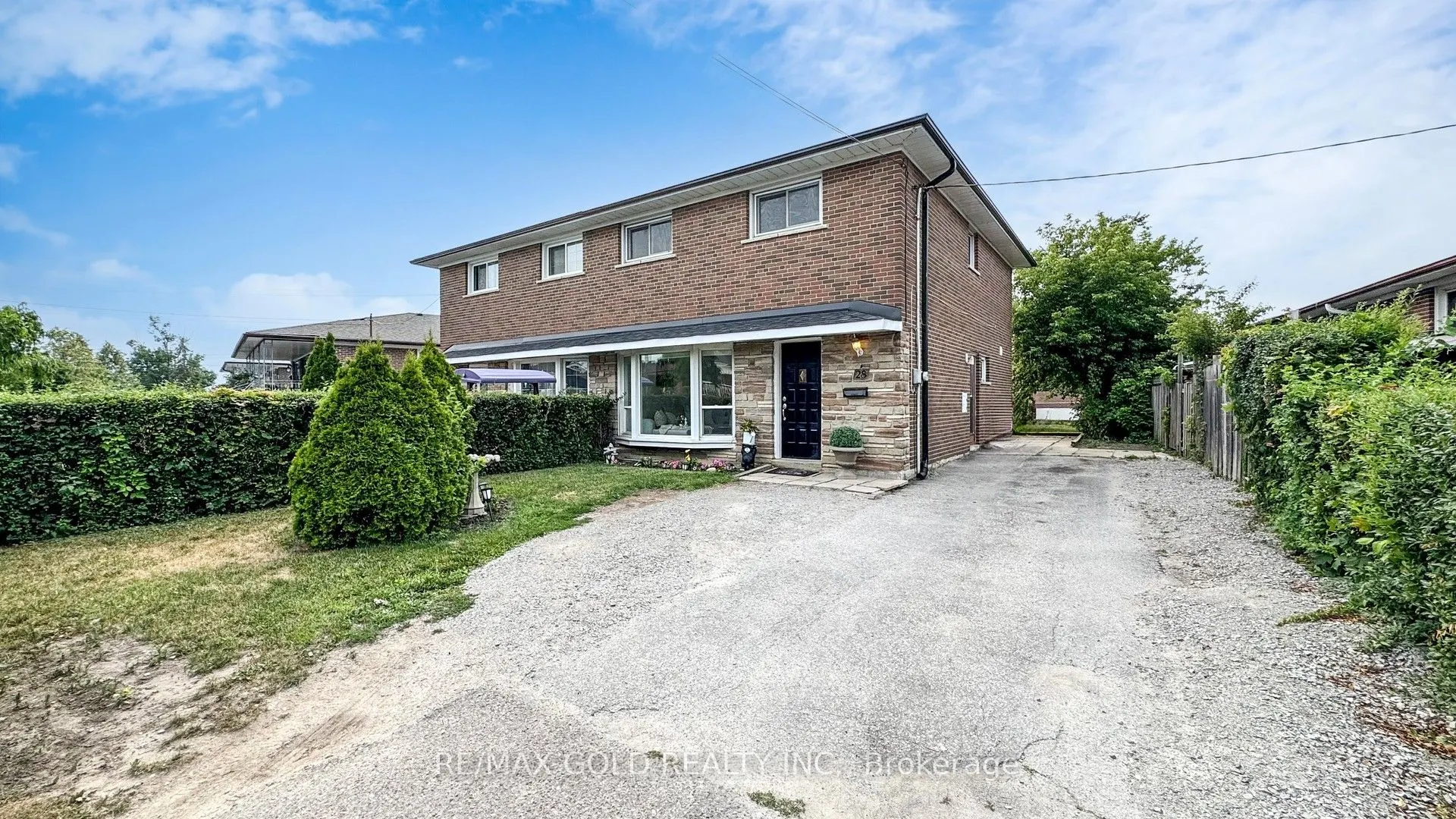 28 Navenby Crescent