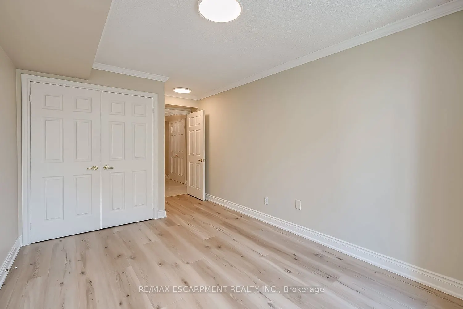 442 Maple Avenue, #408