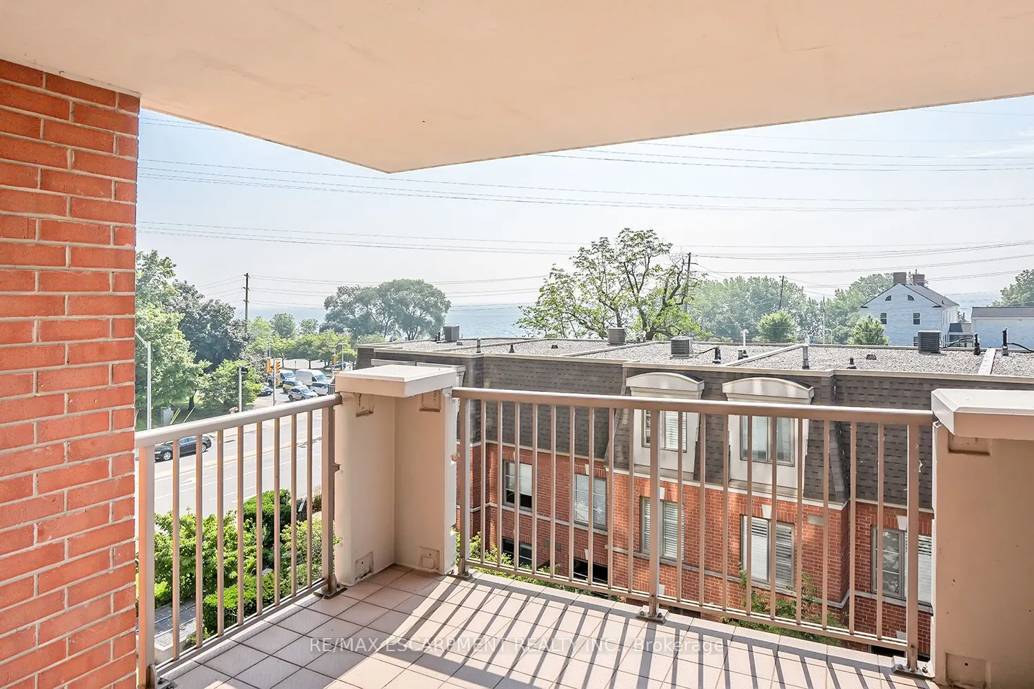 442 Maple Avenue, #408
