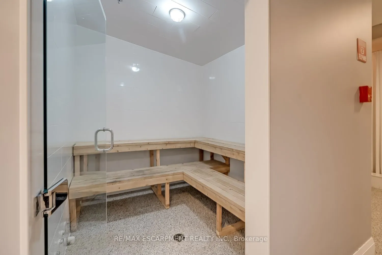 442 Maple Avenue, #408