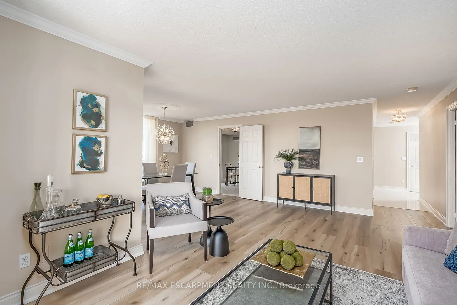 442 Maple Avenue, #408