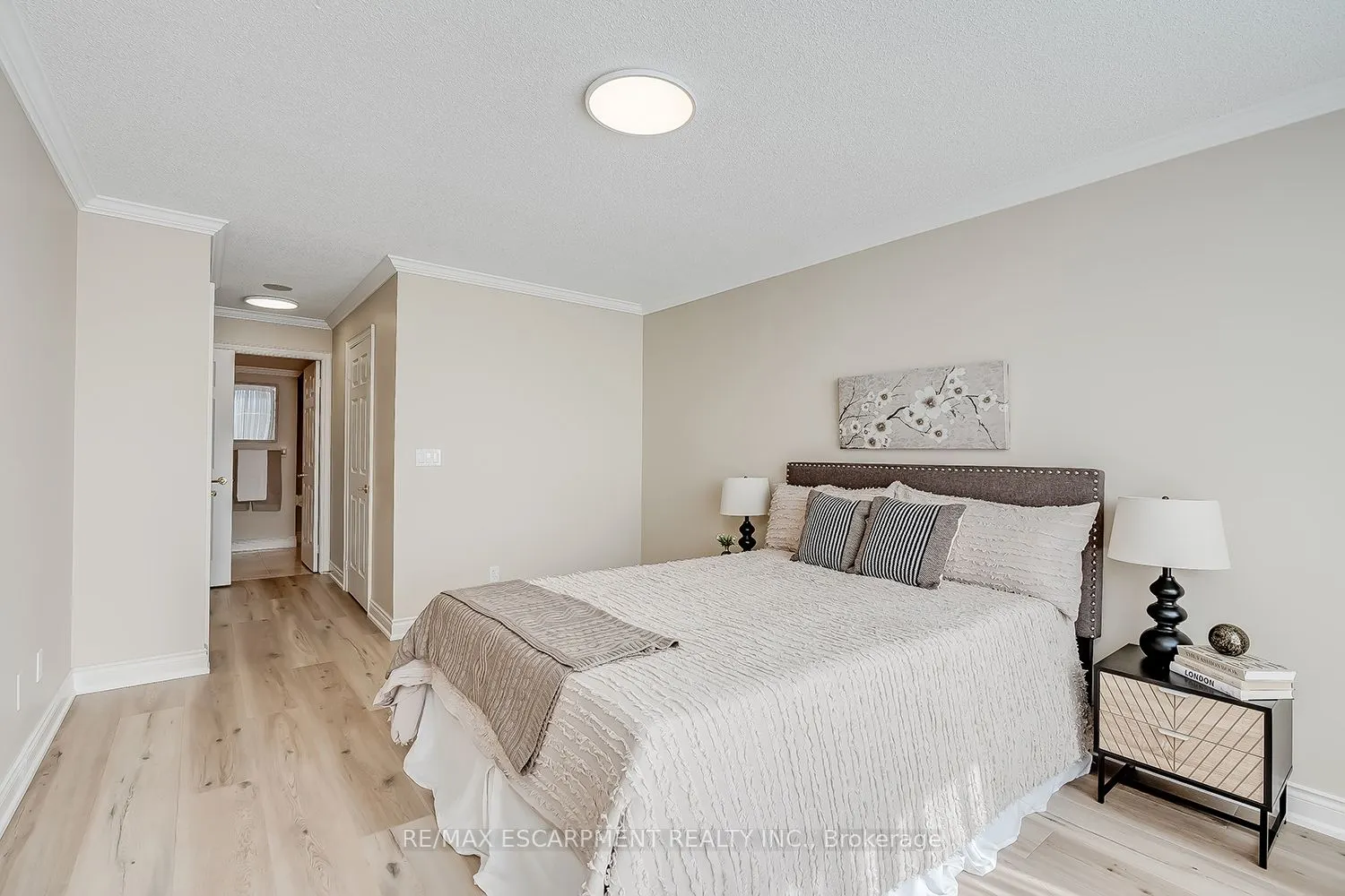 442 Maple Avenue, #408