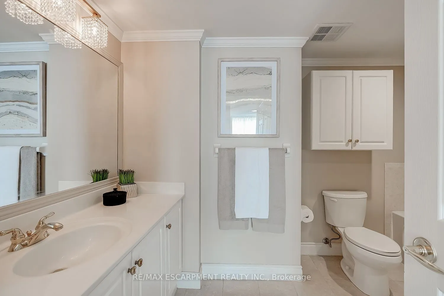 442 Maple Avenue, #408