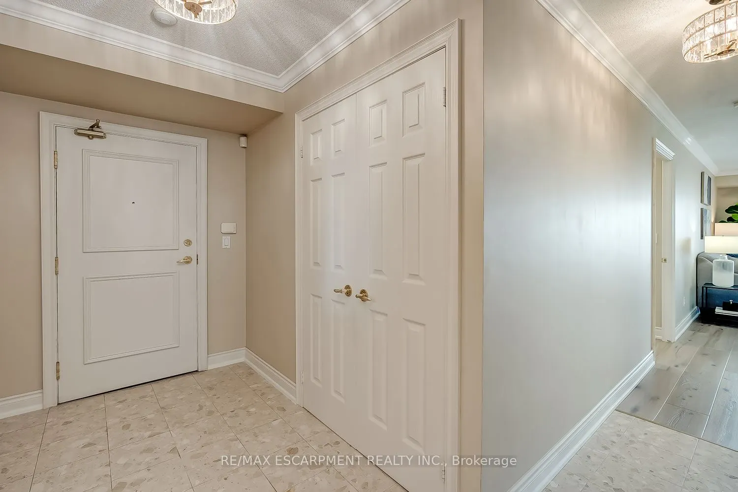 442 Maple Avenue, #408