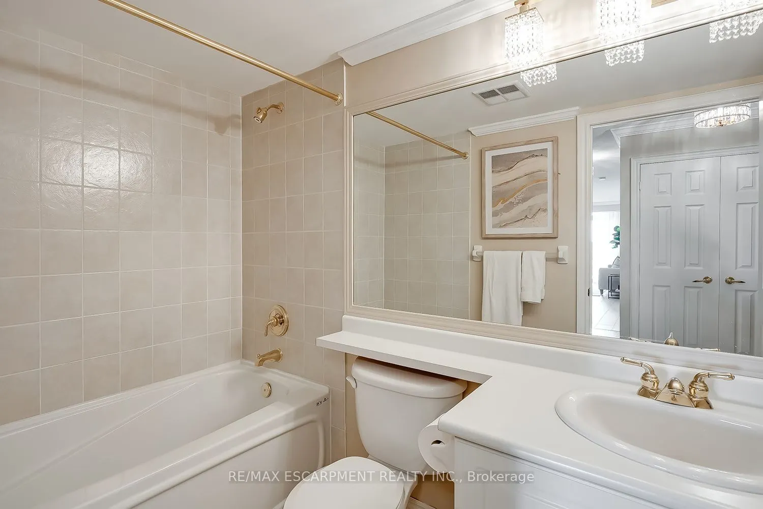442 Maple Avenue, #408