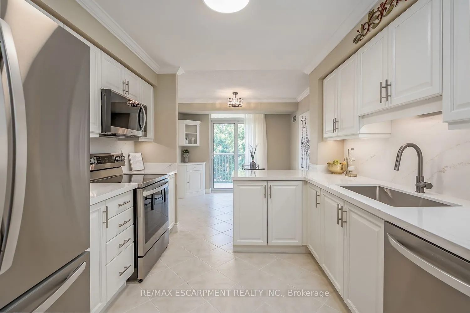 442 Maple Avenue, #408