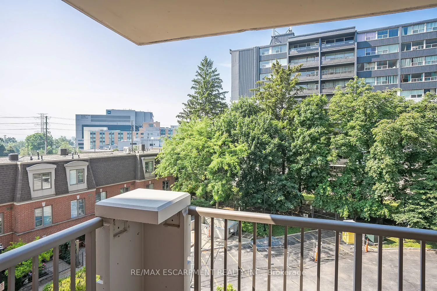 442 Maple Avenue, #408