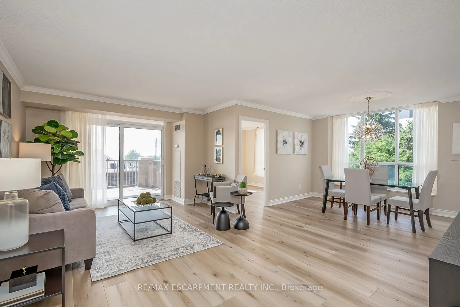 442 Maple Avenue, #408