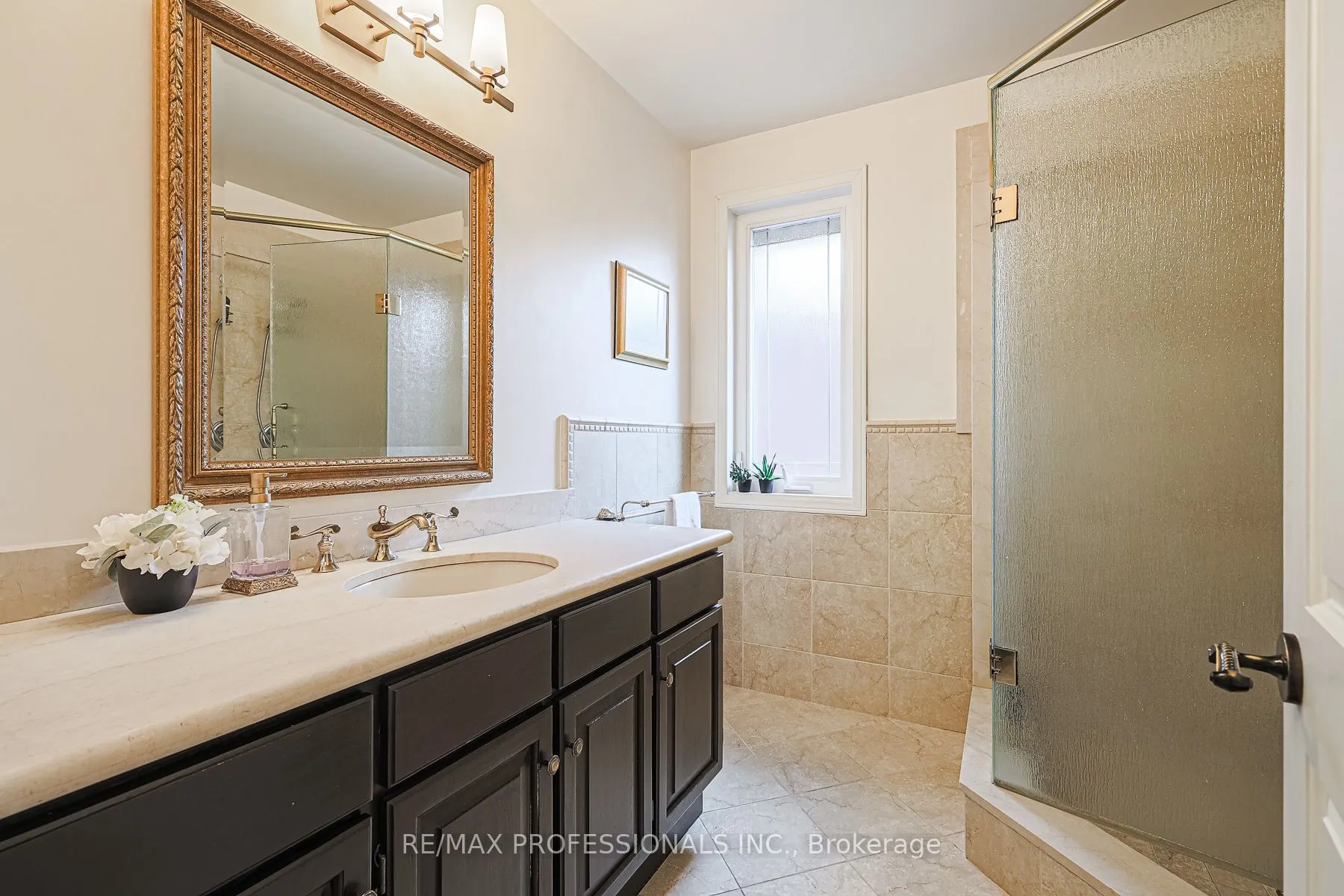 4 Neiltree Court