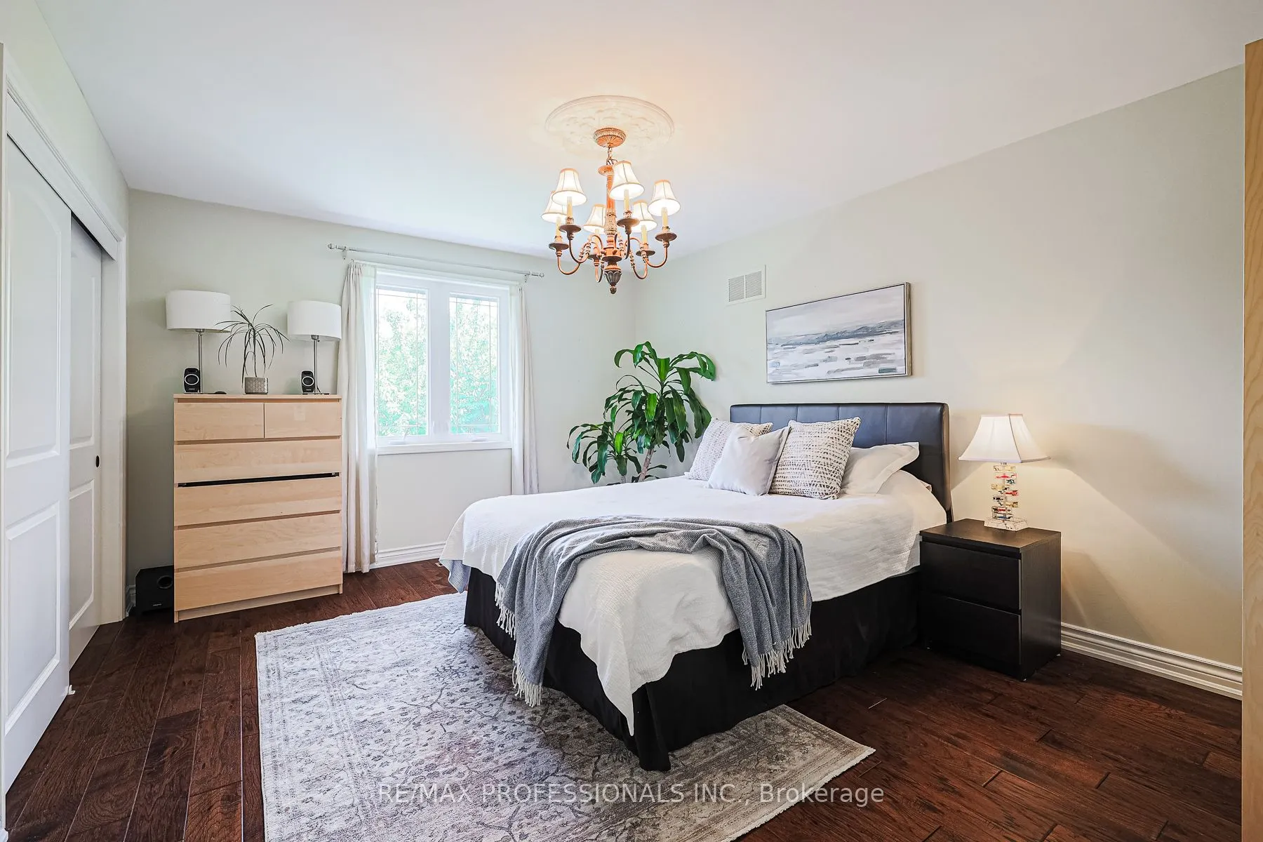 4 Neiltree Court