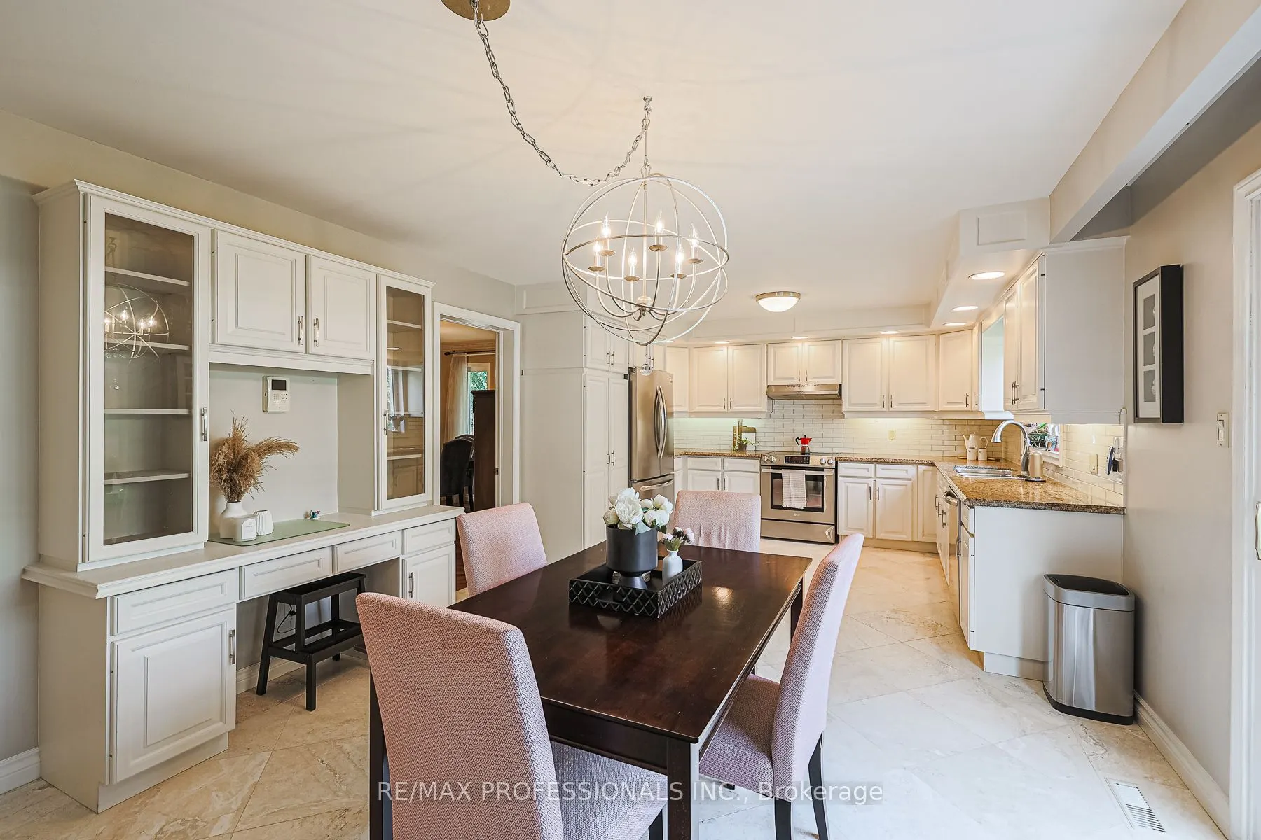 4 Neiltree Court