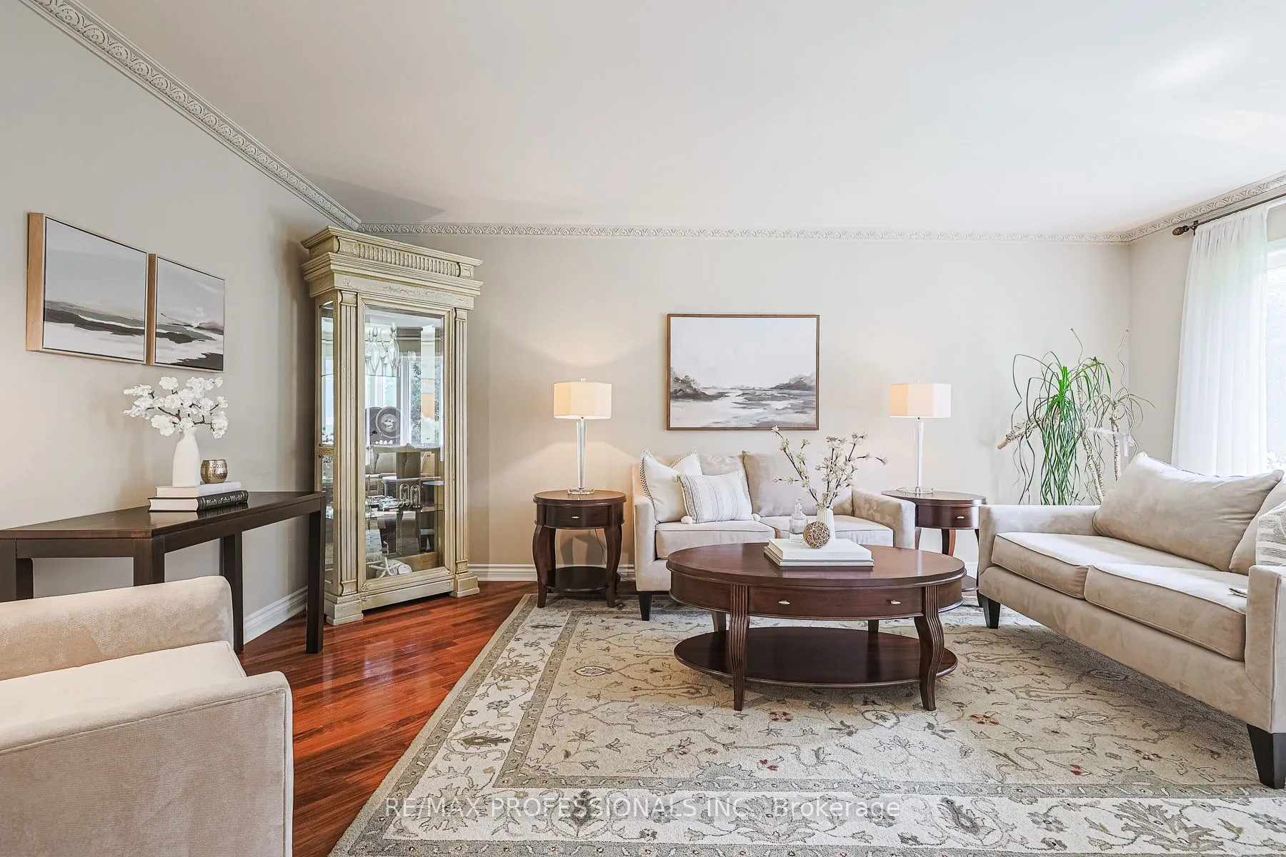 4 Neiltree Court