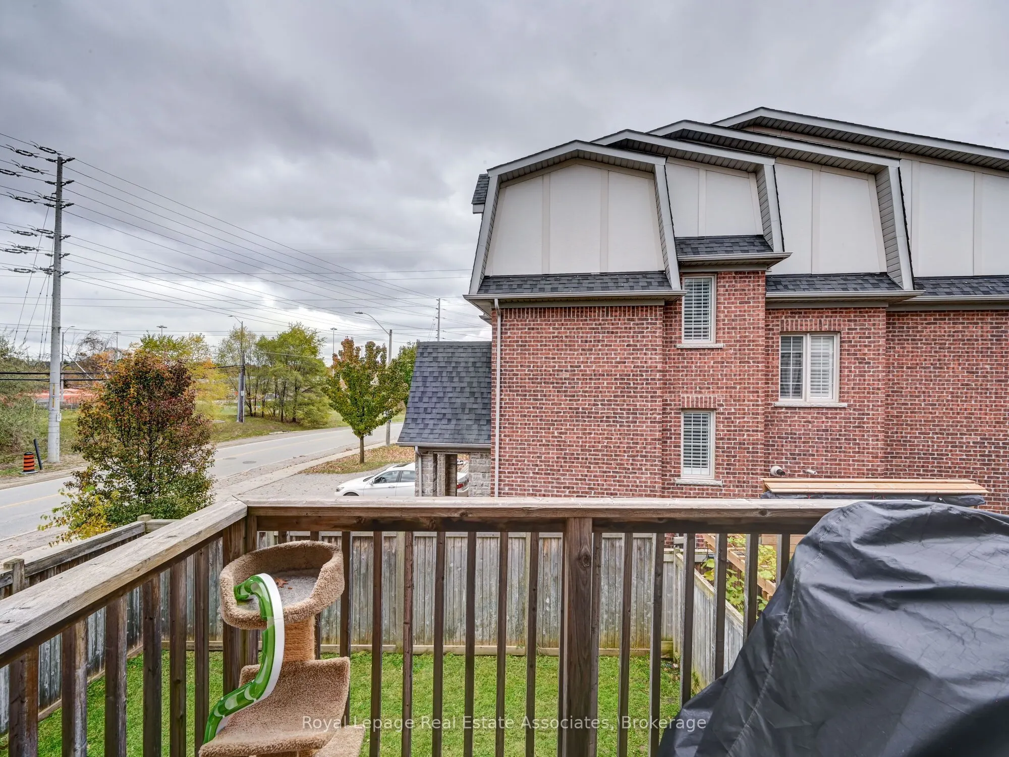 28 Harborn Road
