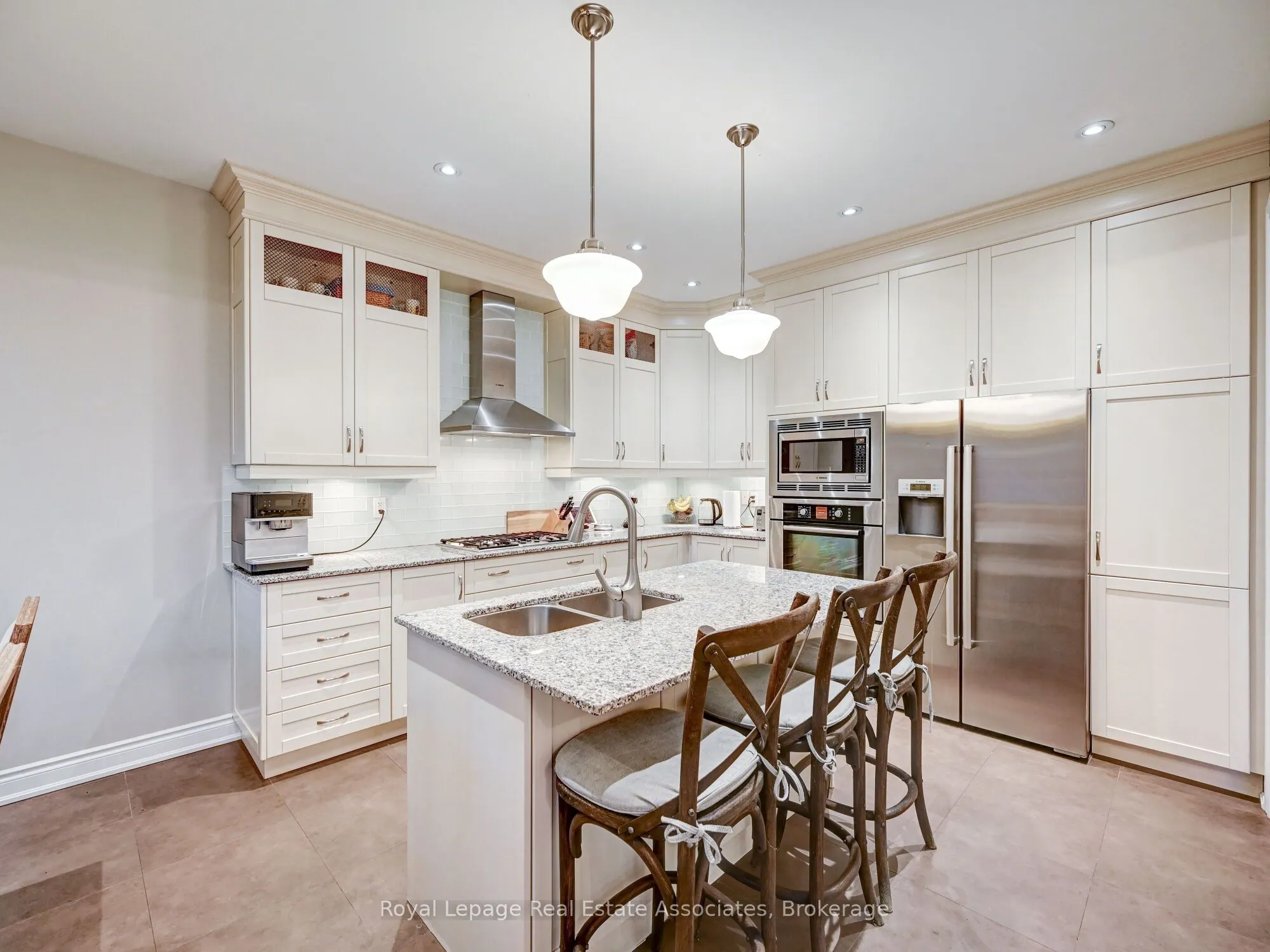 28 Harborn Road