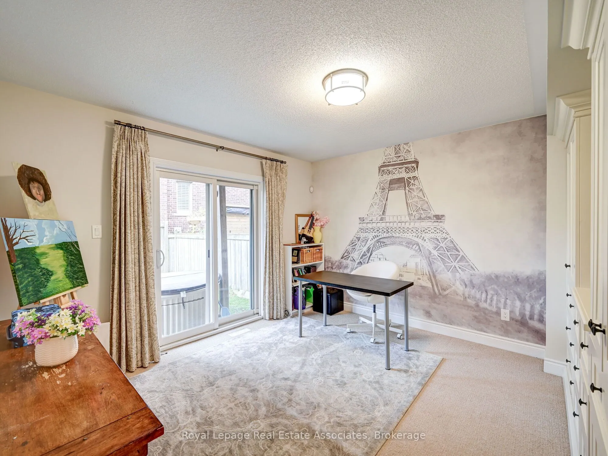 28 Harborn Road