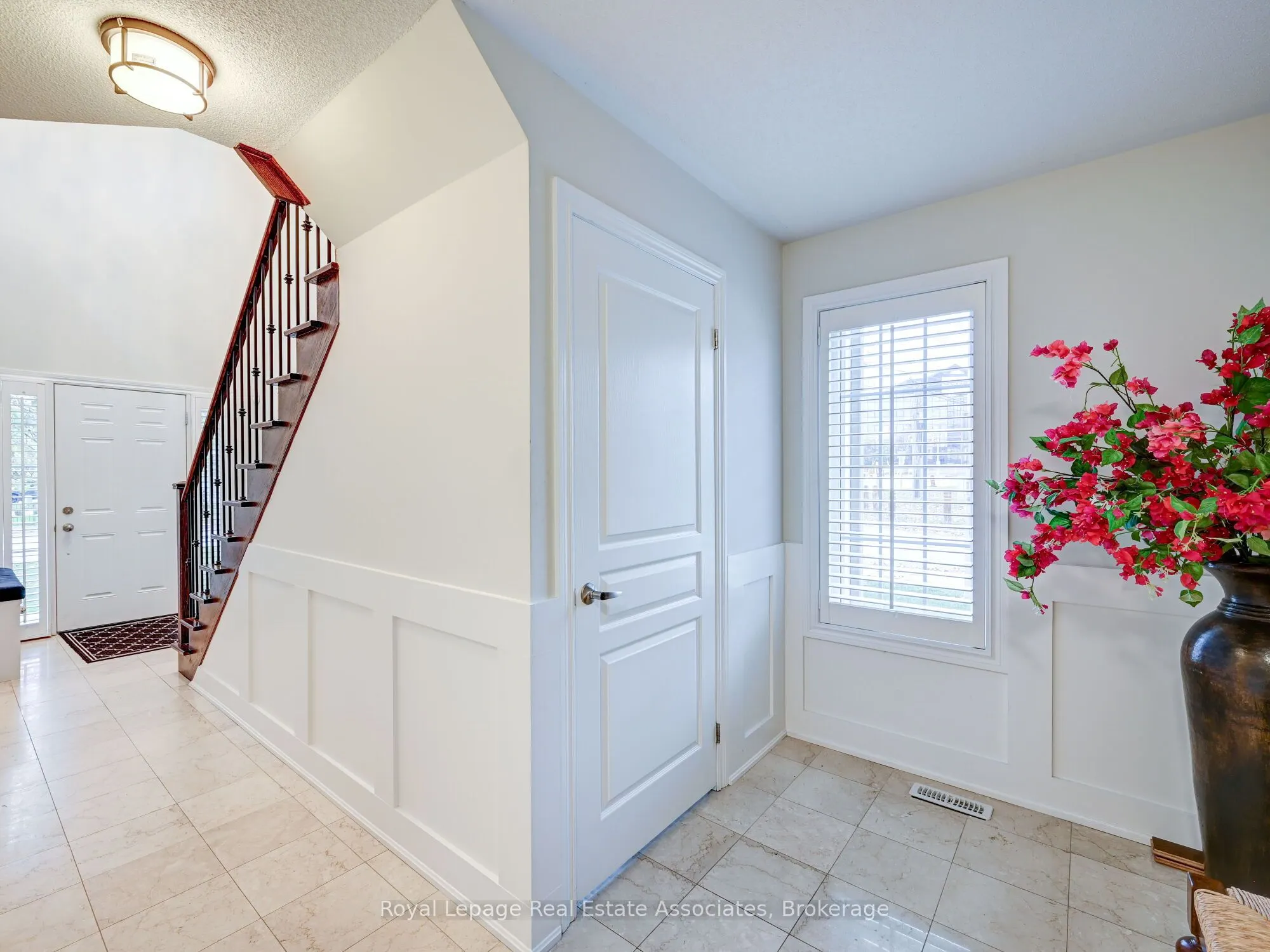 28 Harborn Road