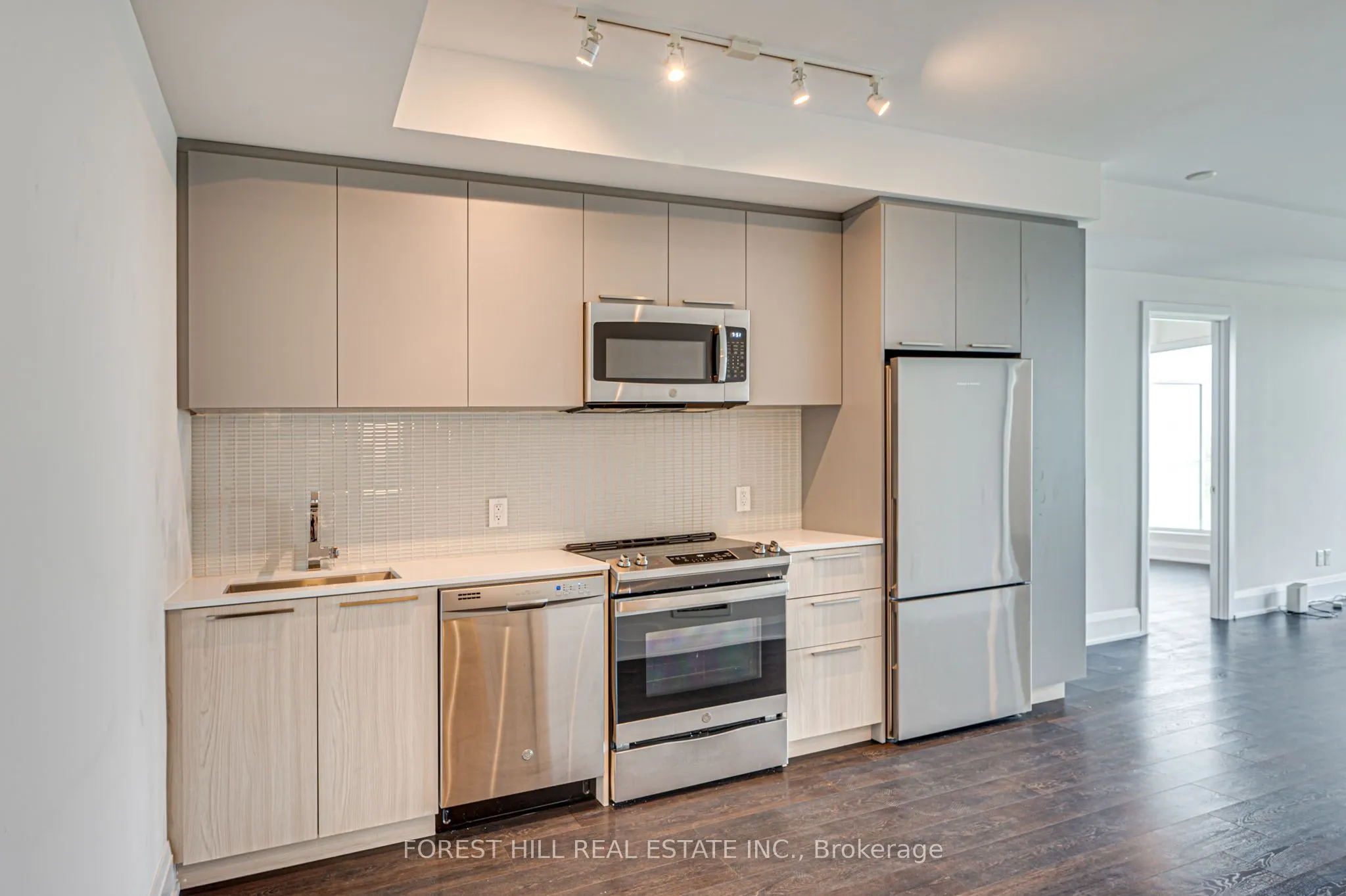 20 Brin Drive, #1404