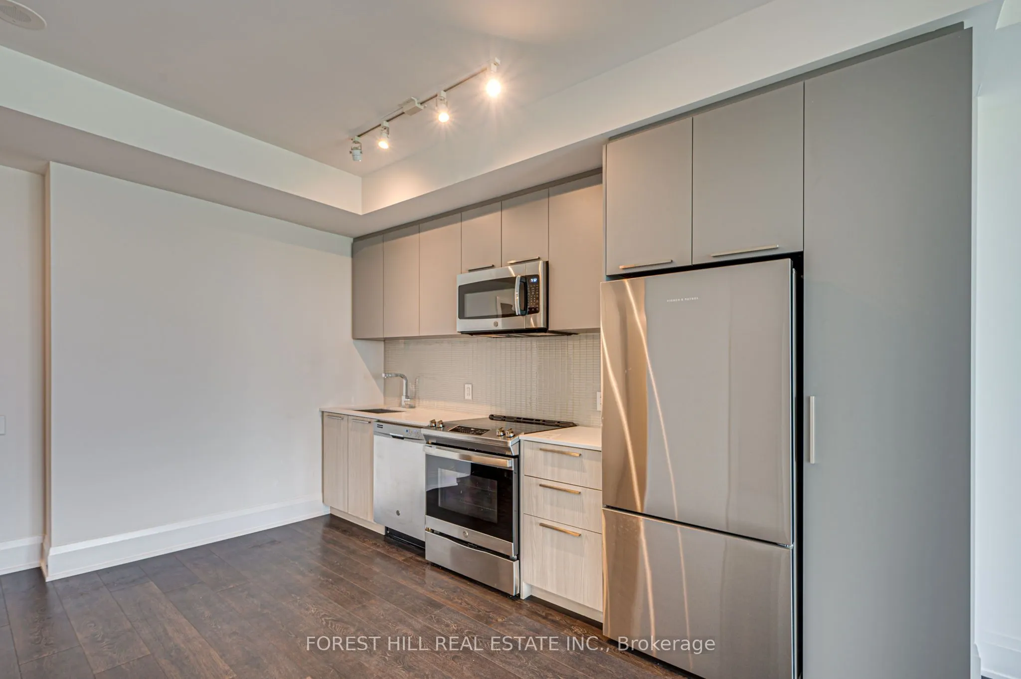 20 Brin Drive, #1404