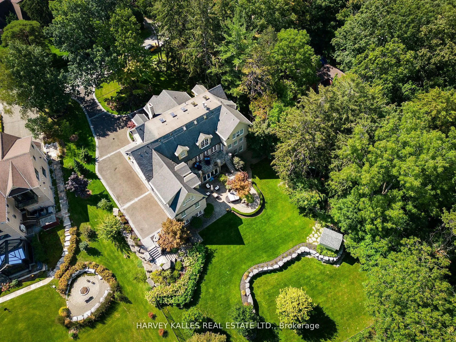1199 Tecumseh Park Crescent