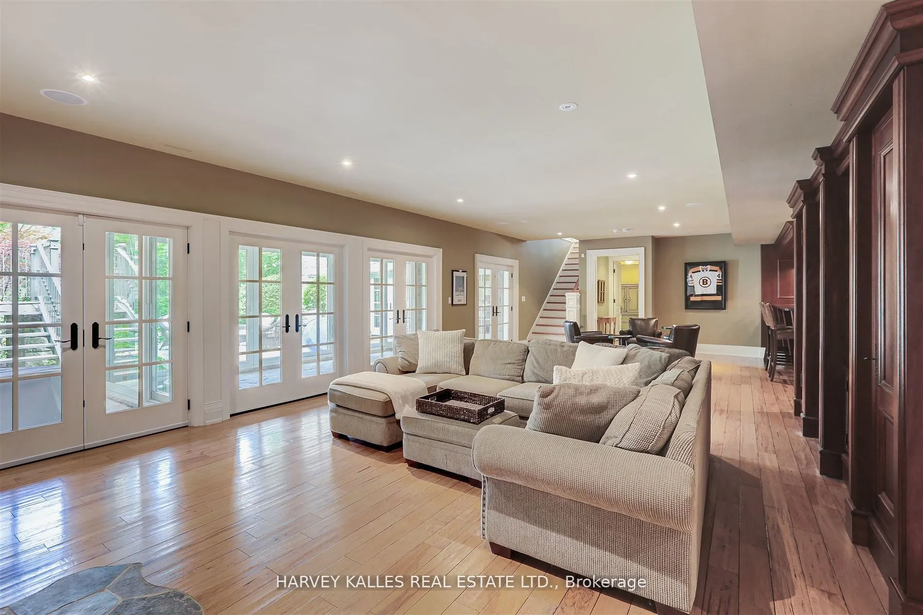 1199 Tecumseh Park Crescent