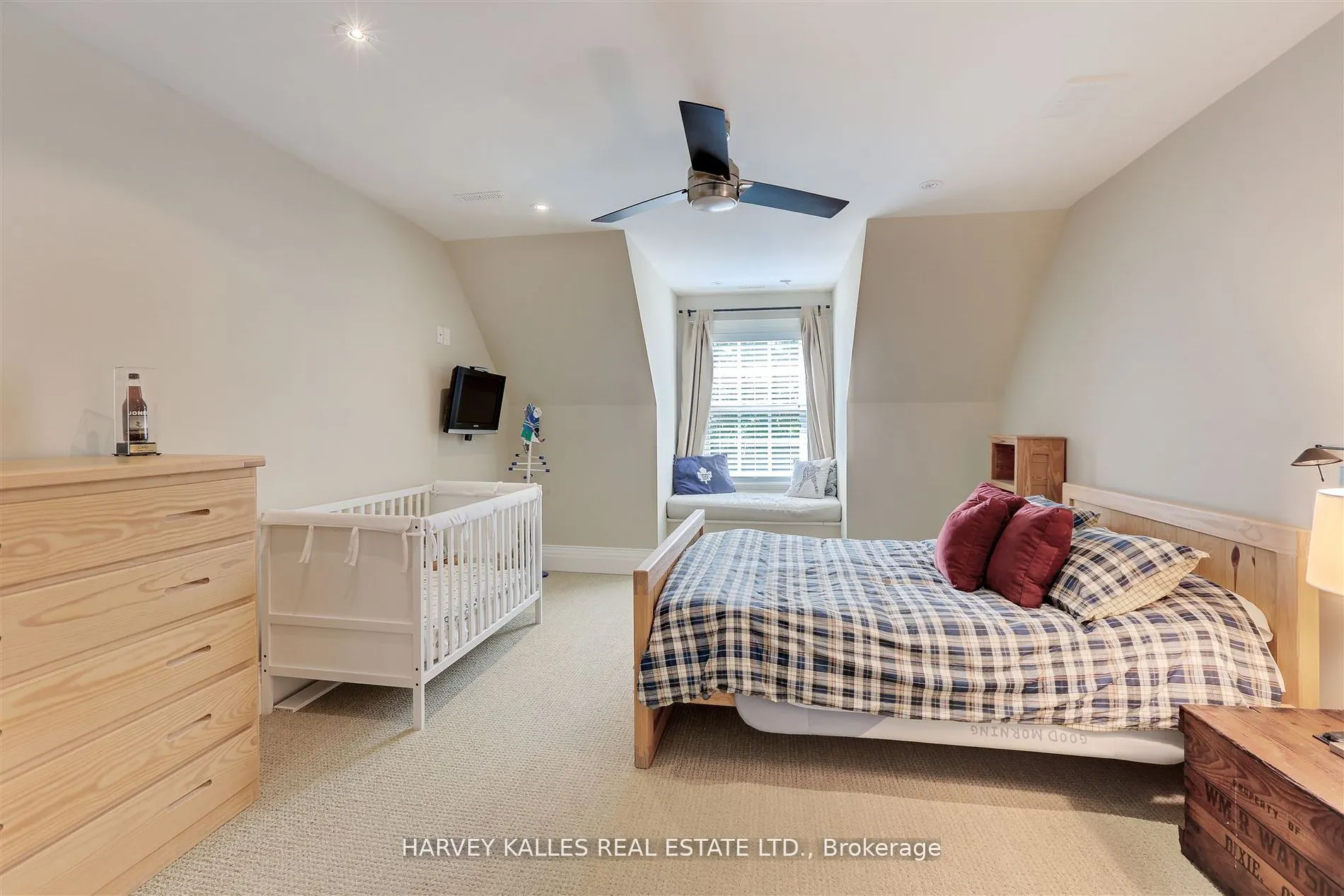 1199 Tecumseh Park Crescent