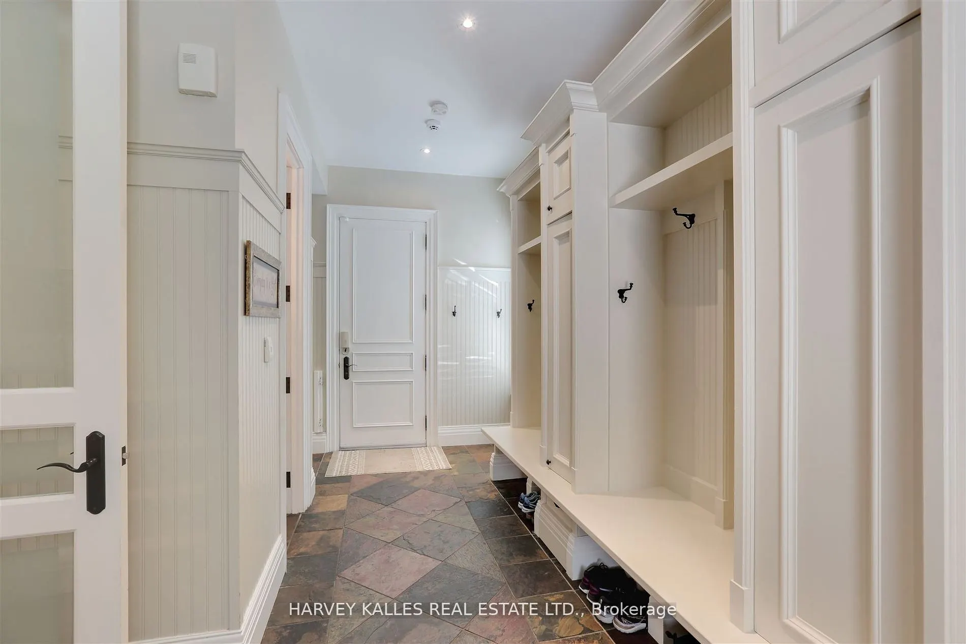 1199 Tecumseh Park Crescent