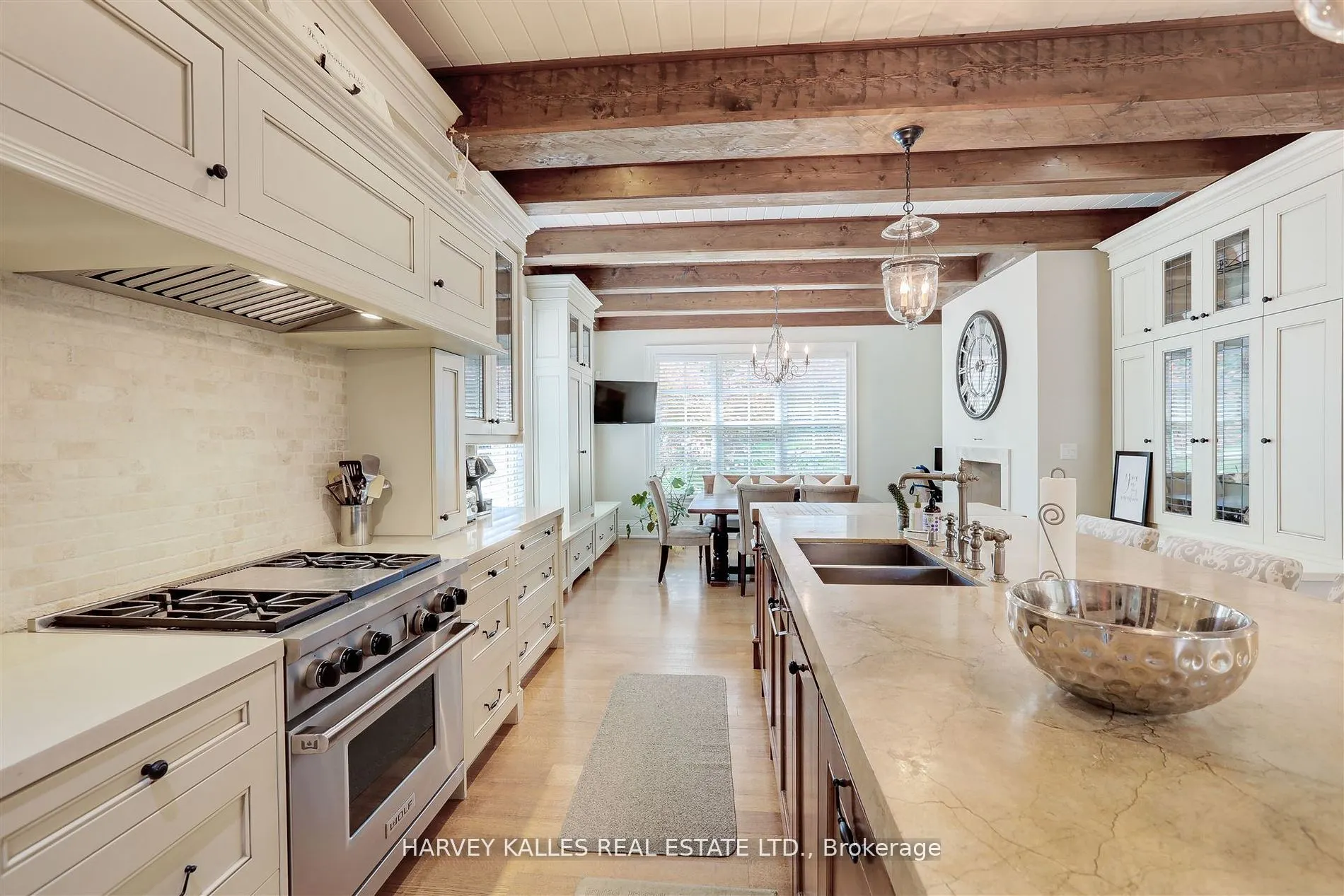 1199 Tecumseh Park Crescent