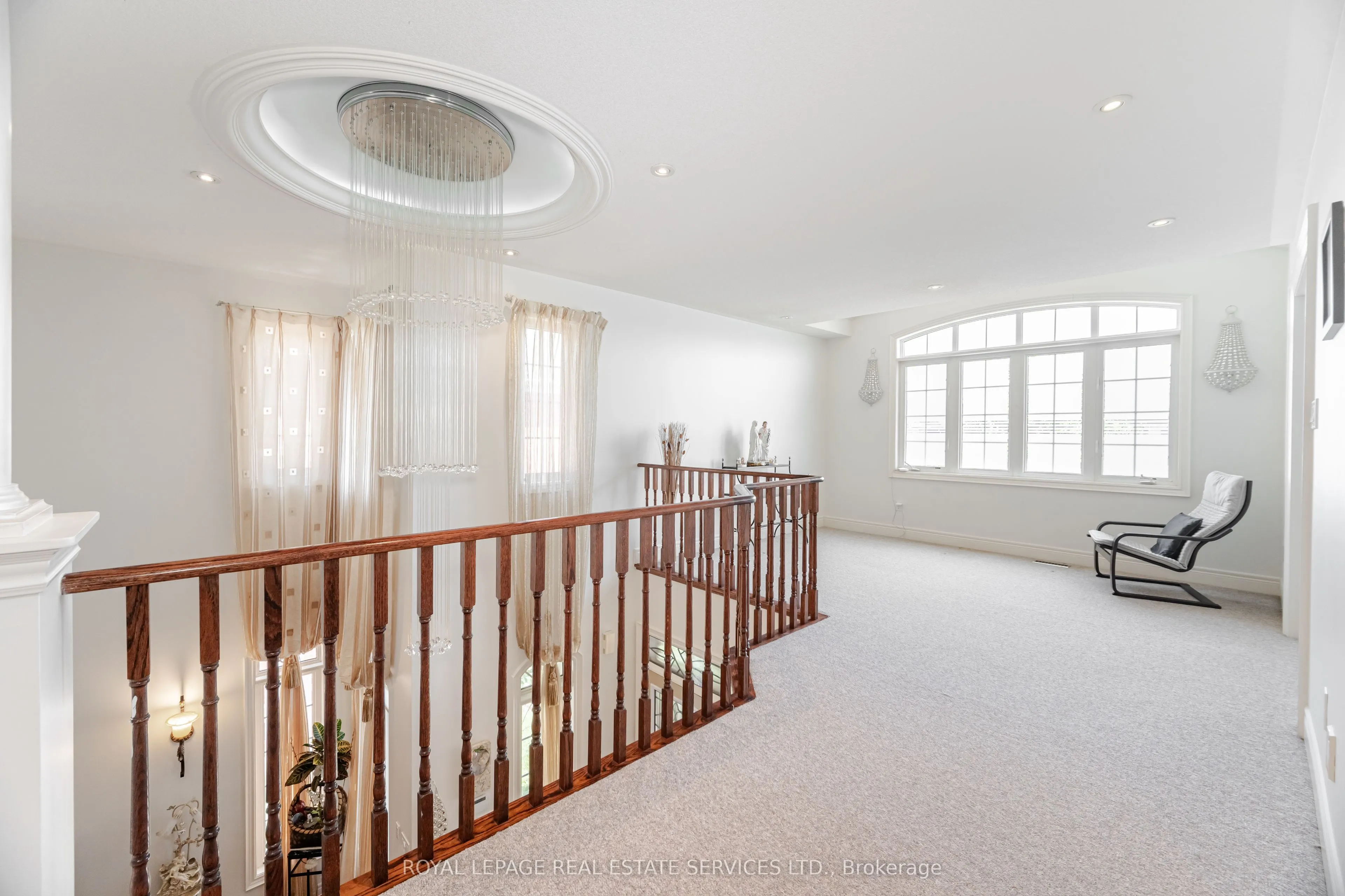 3809 Candlelight Drive