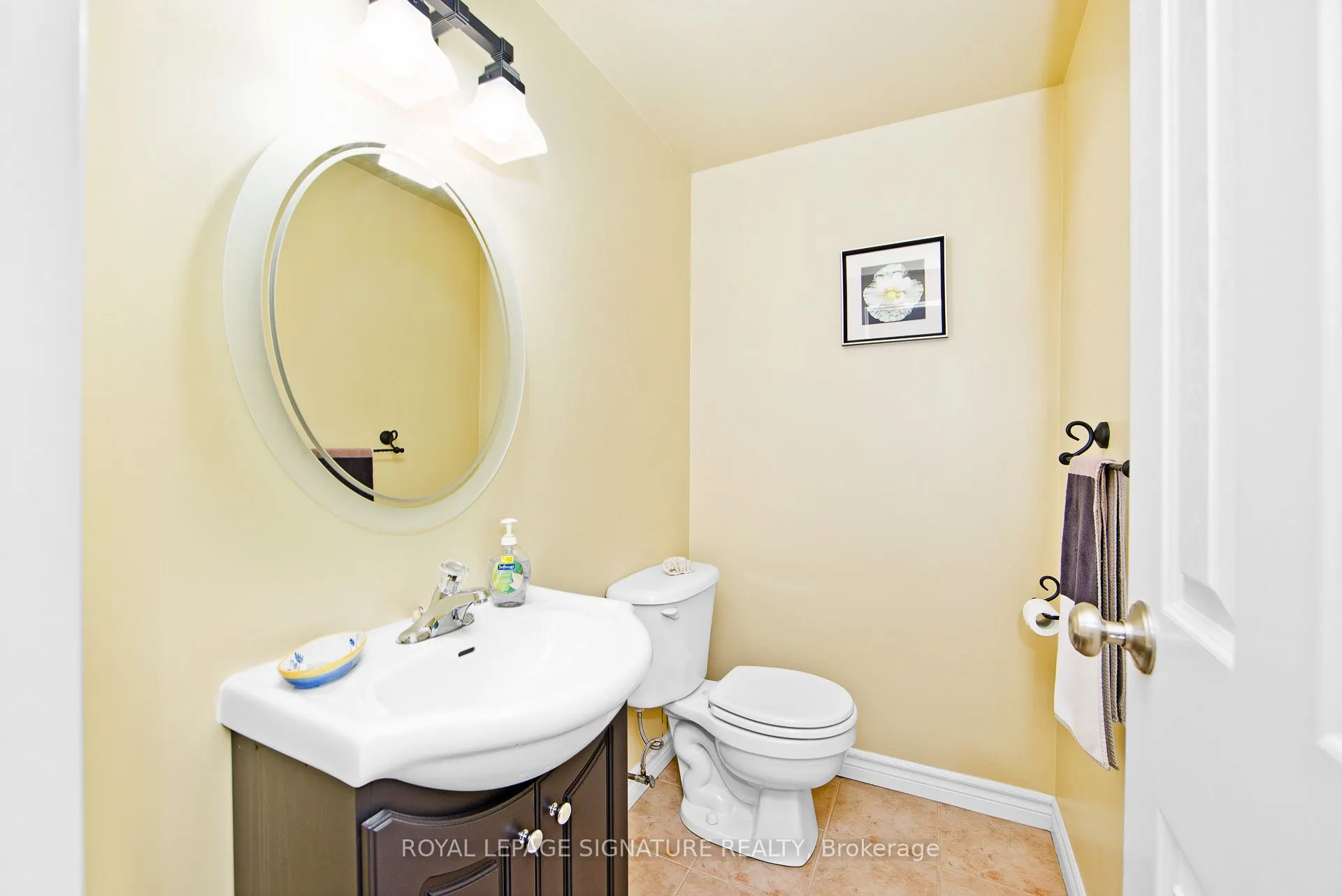 35 Ormskirk Avenue, #908