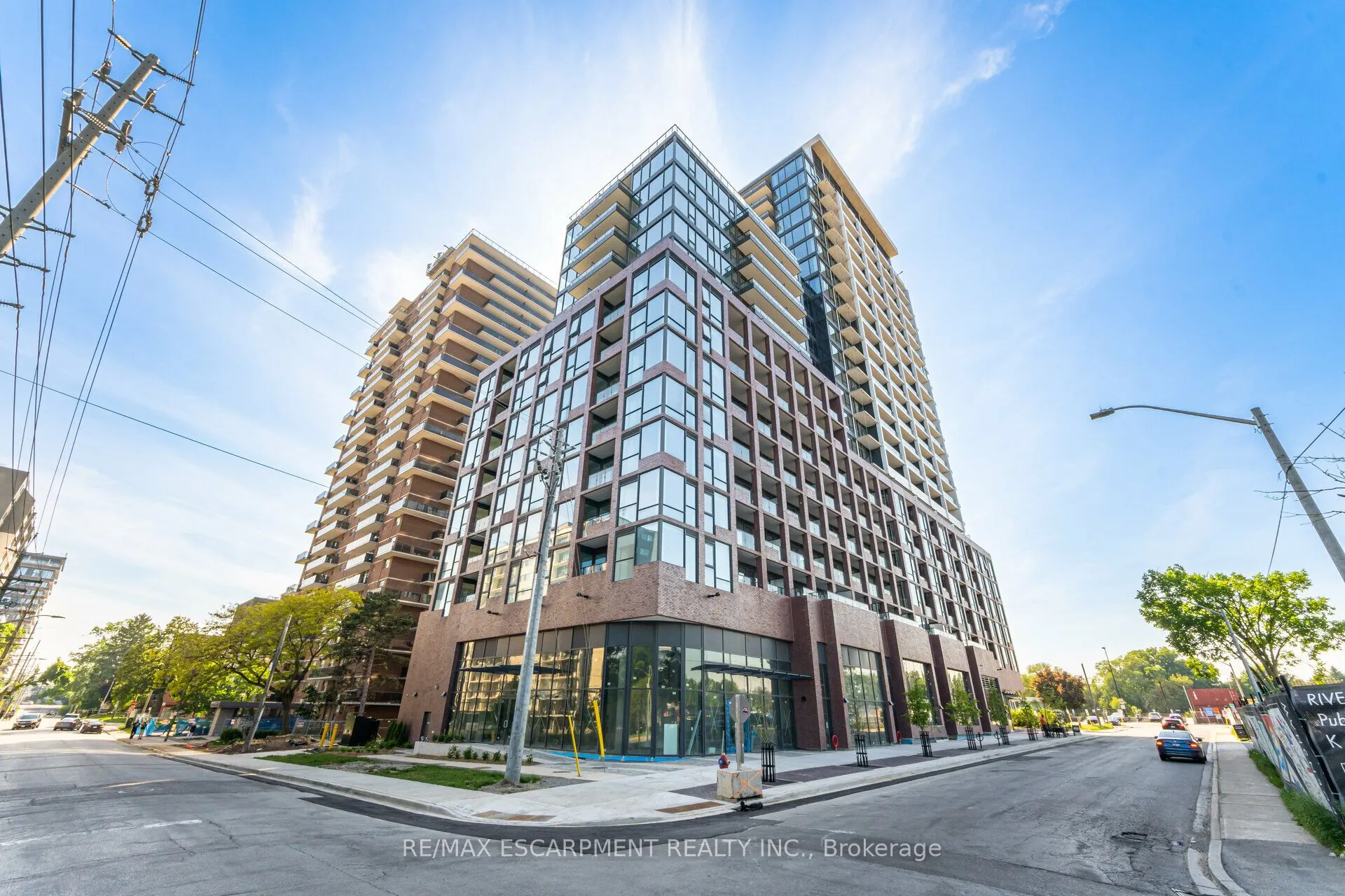 28 Ann Street W, #801
