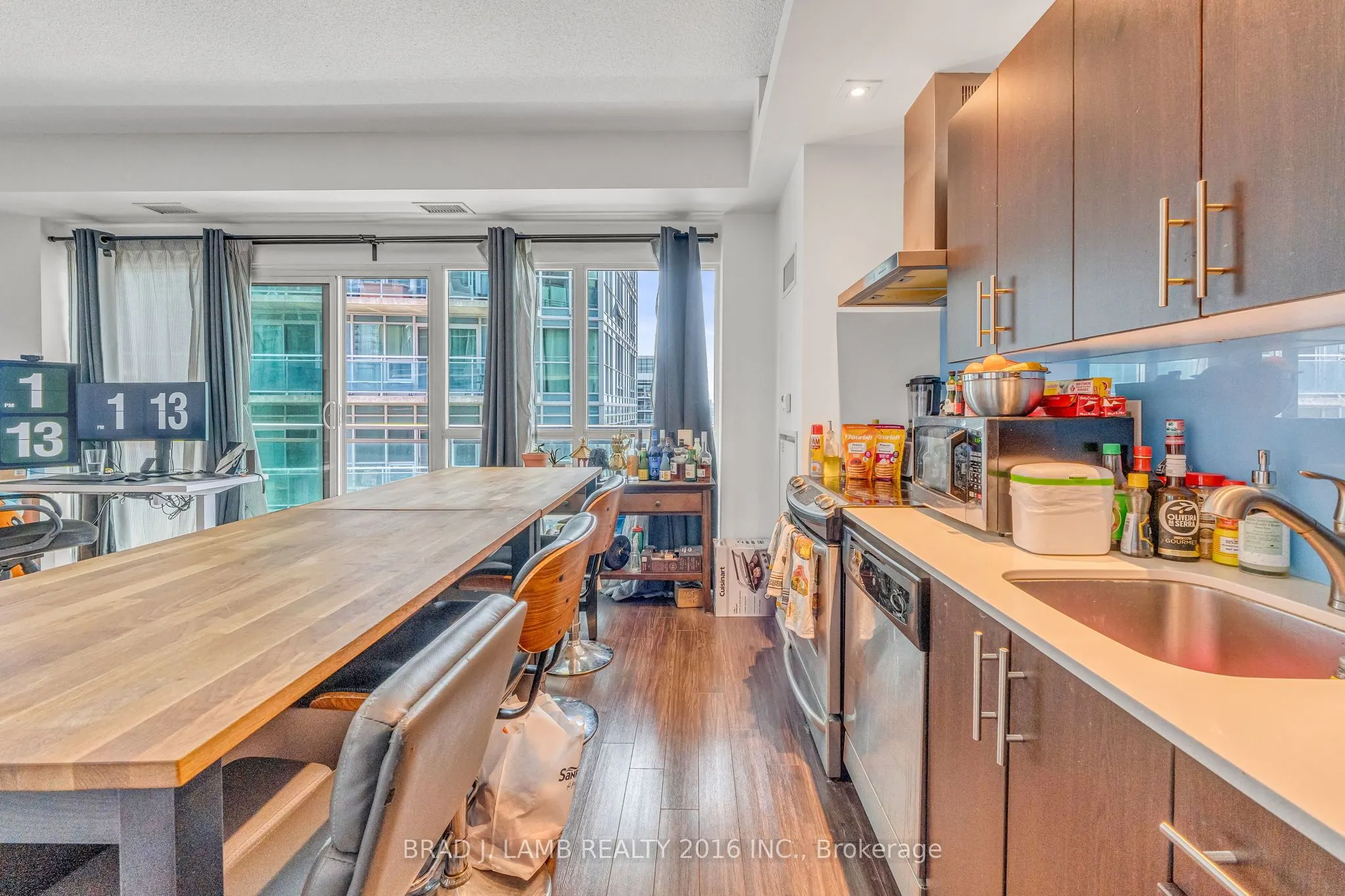 165 Legion Road N, #1031