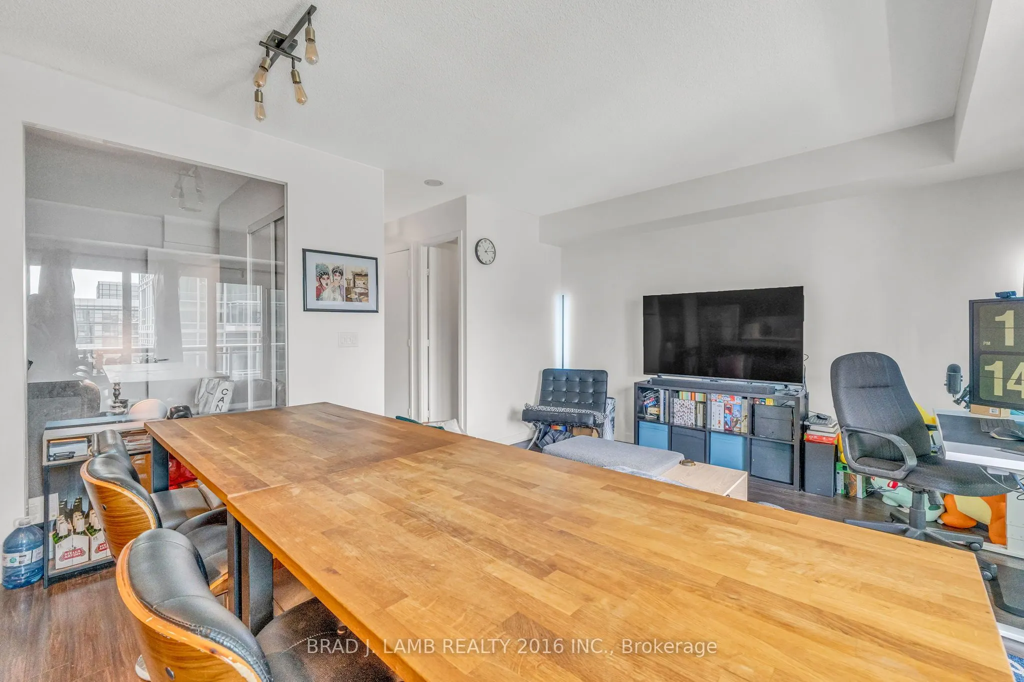 165 Legion Road N, #1031