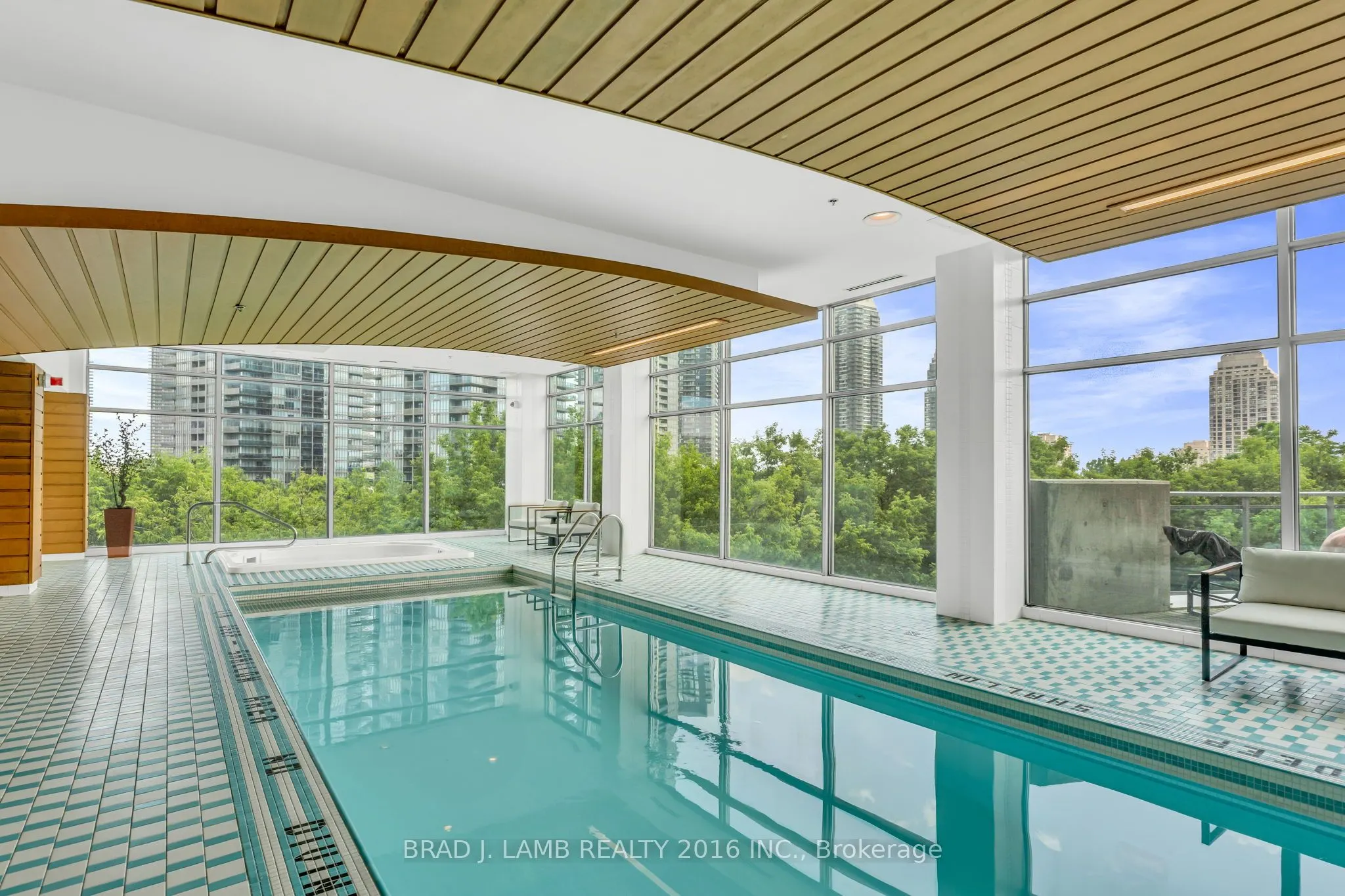 165 Legion Road N, #1031