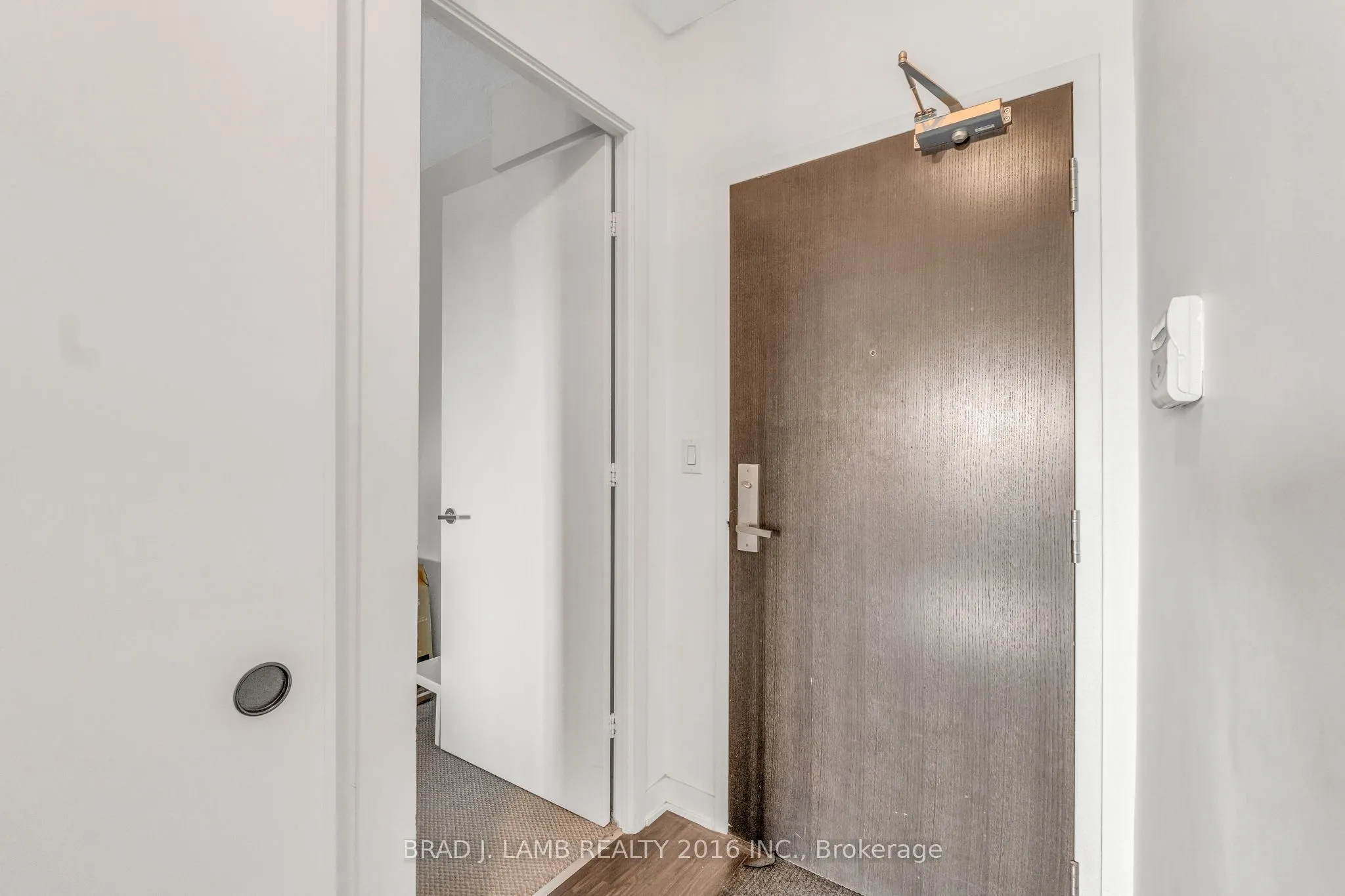 165 Legion Road N, #1031