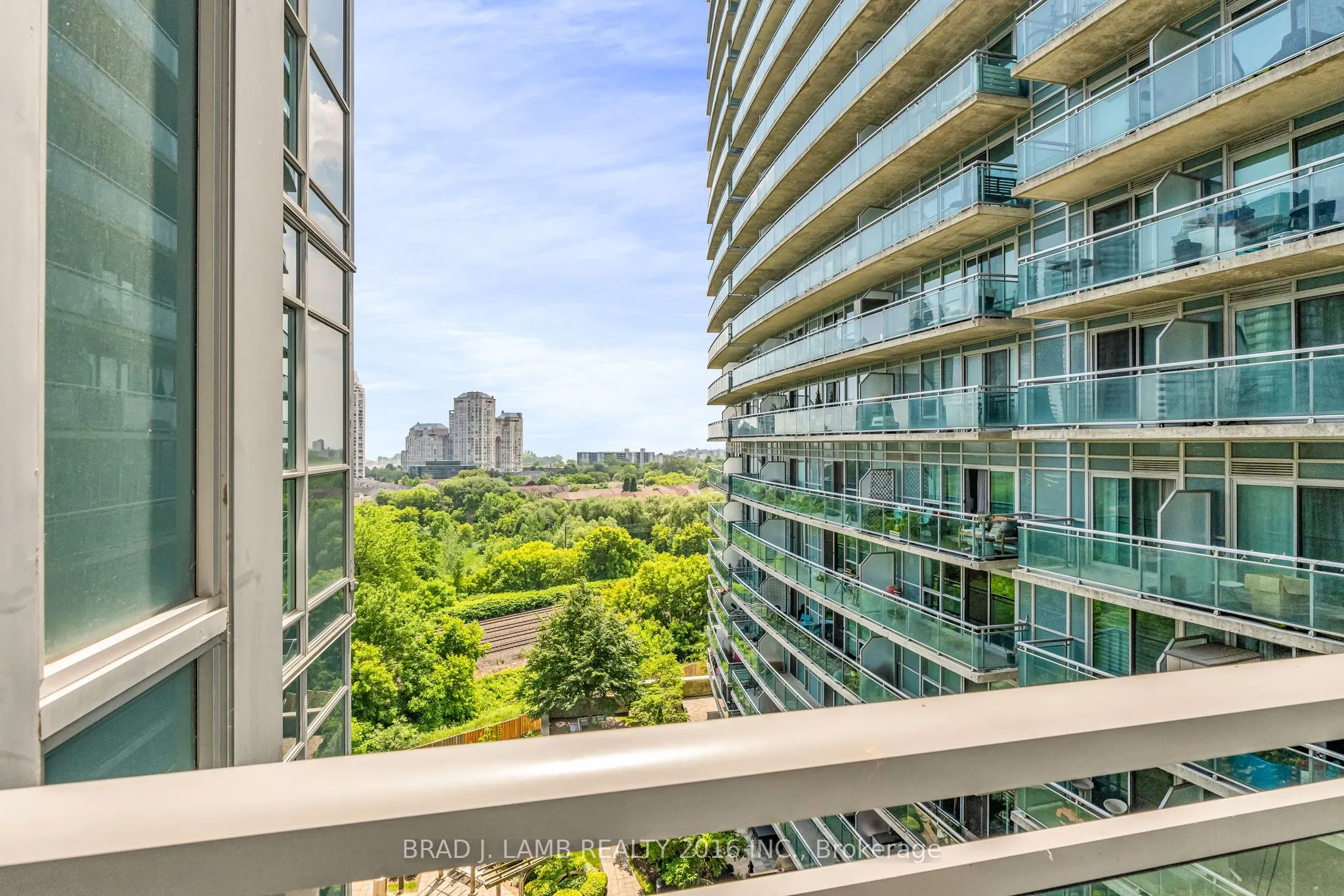 165 Legion Road N, #1031