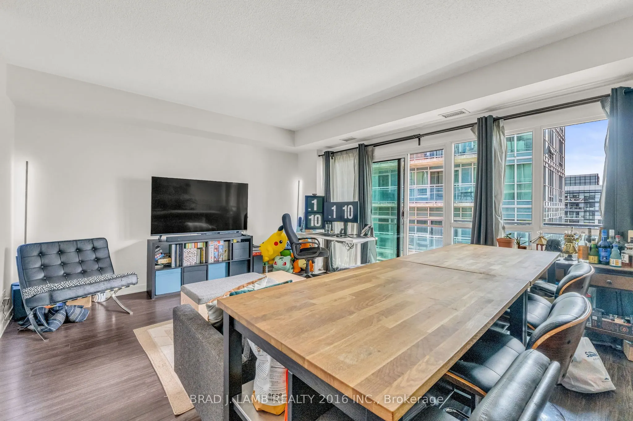 165 Legion Road N, #1031