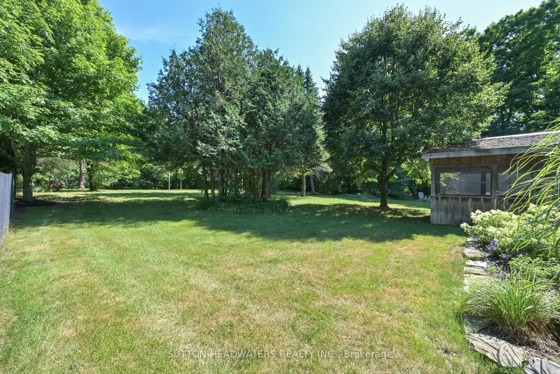 563 River Road