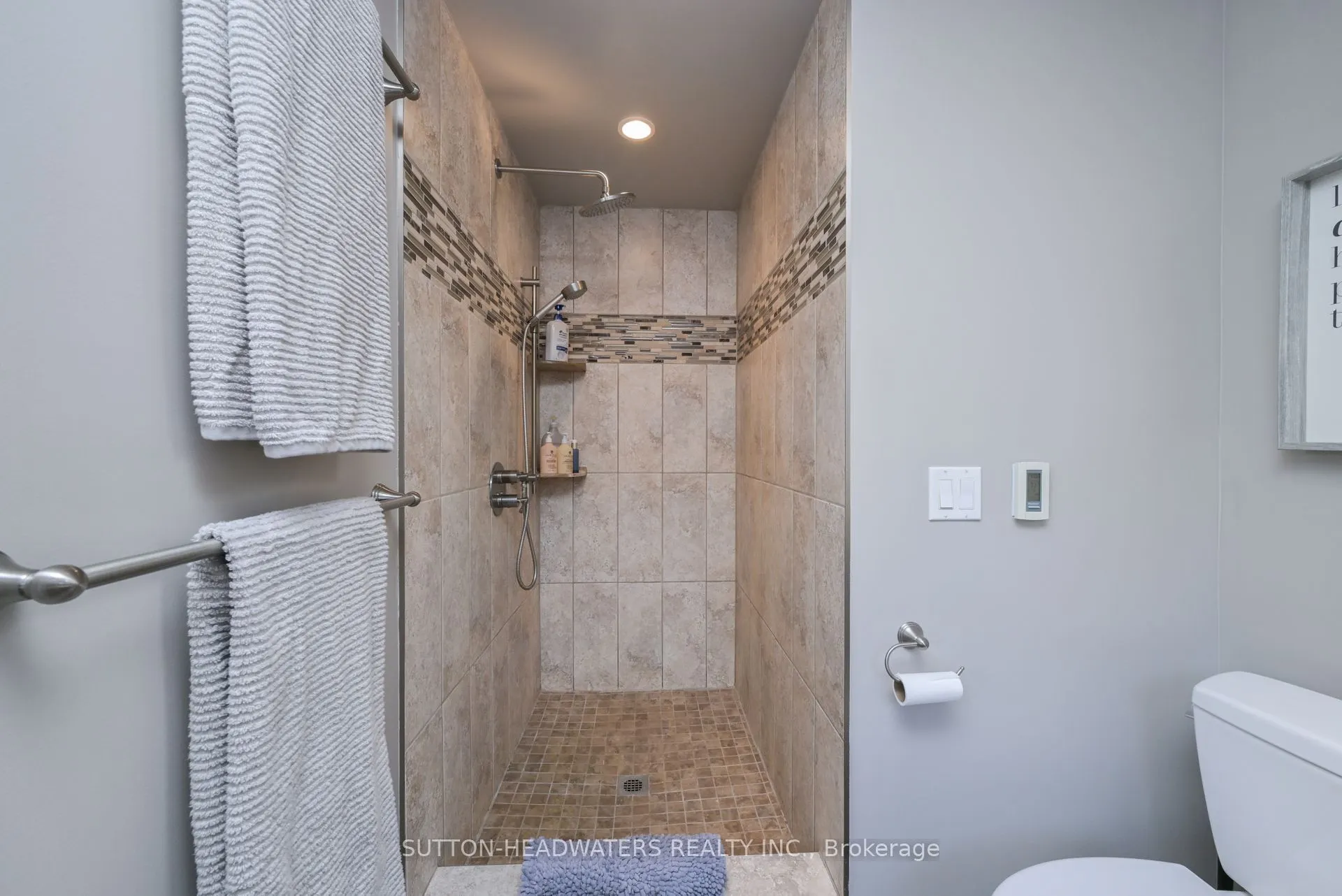 563 River Road
