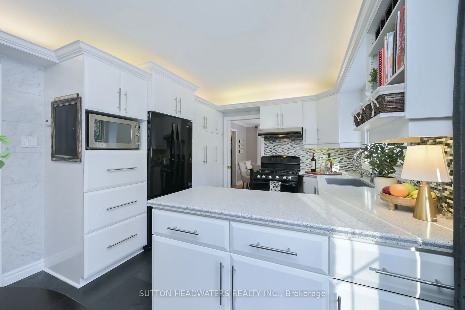 563 River Road