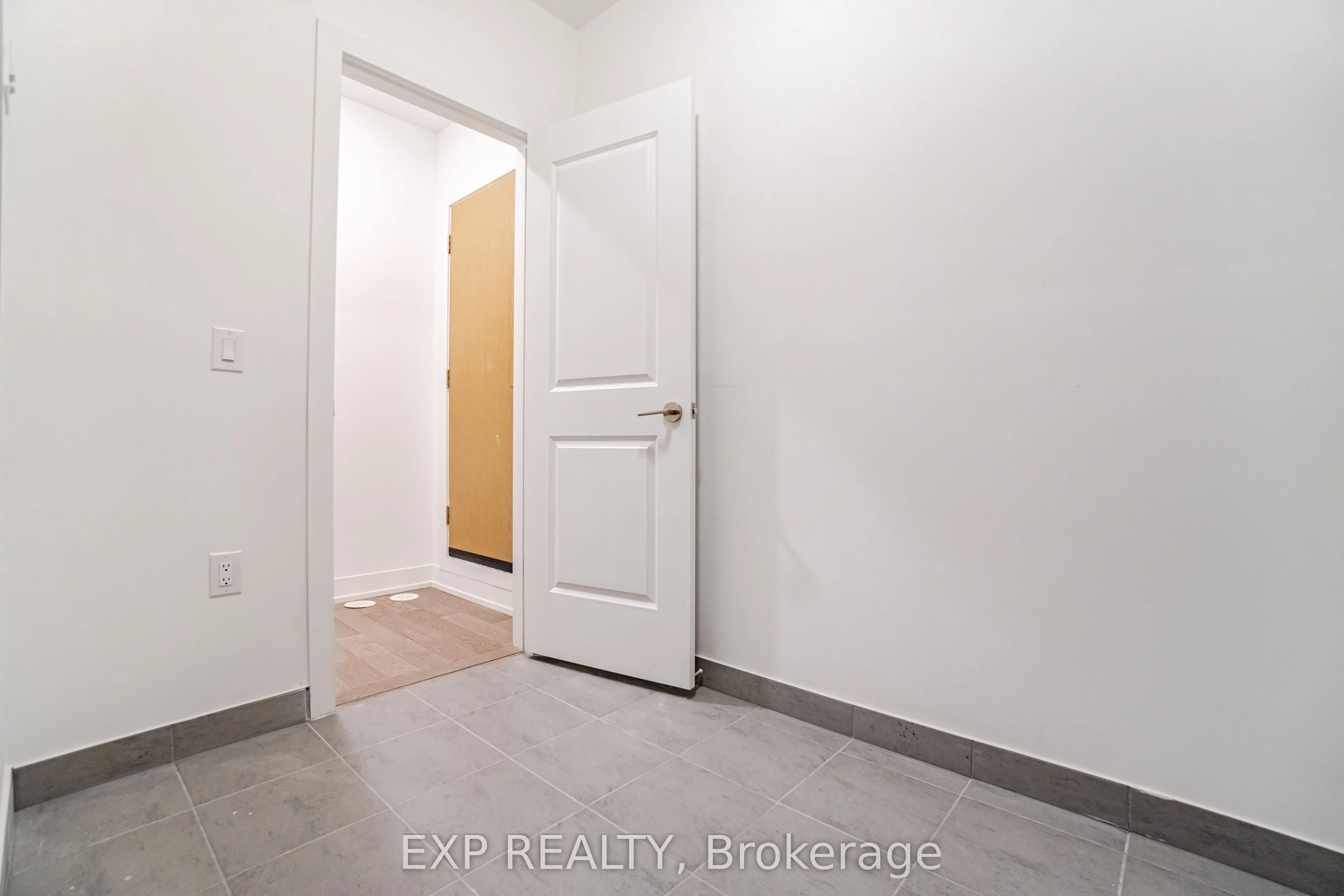 1062 Douglas Mccurdy Comm Court, #229